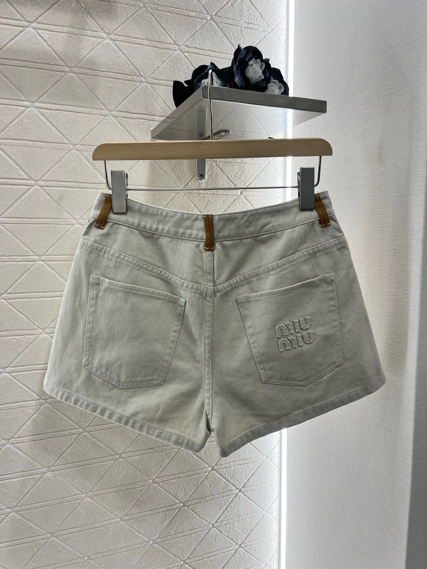 Mi*mi*♥2025 new products are on sale Spliced denim jacket and shorts set