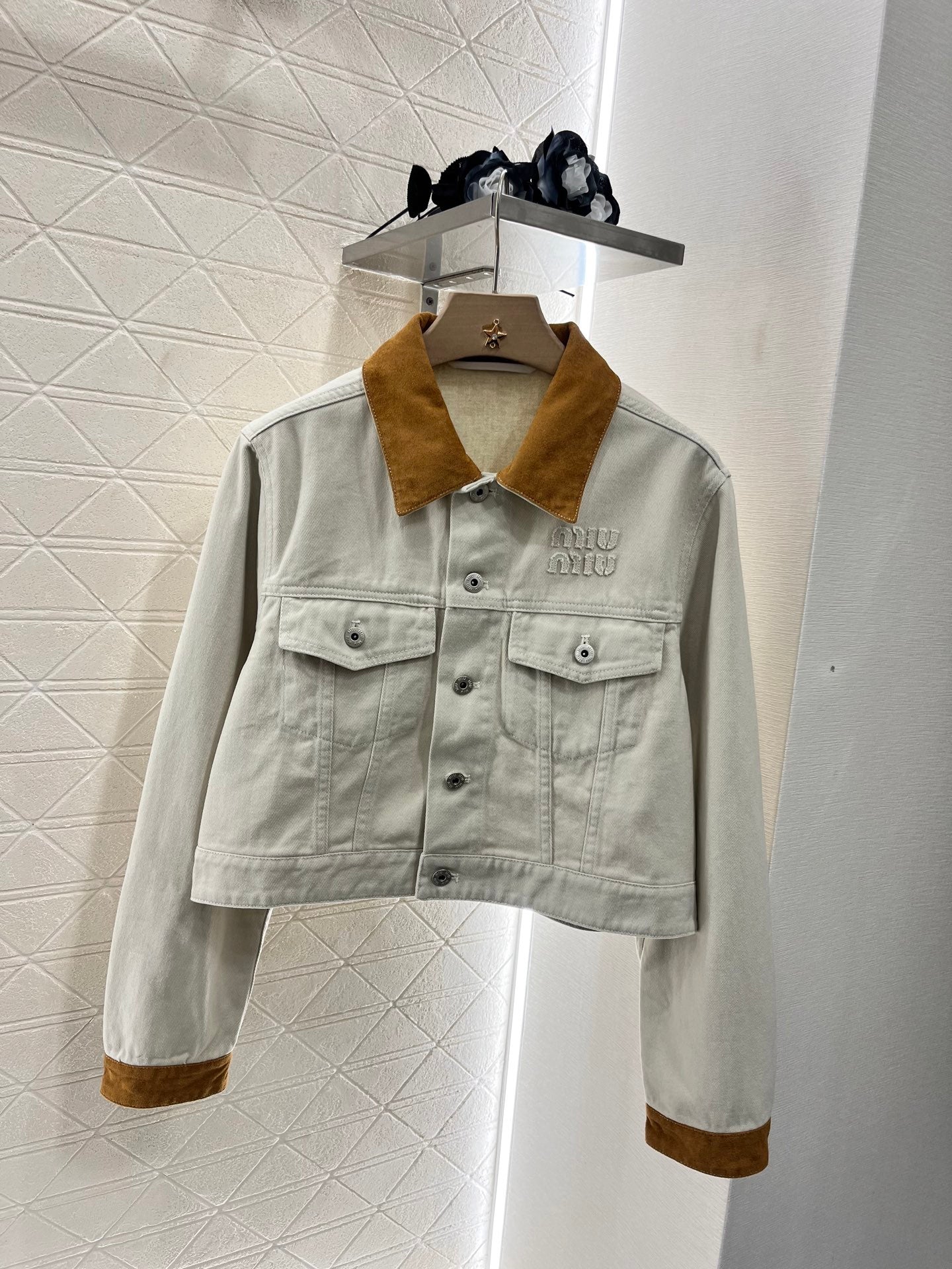 Mi*mi*♥2025 new products are on sale Spliced denim jacket and shorts set