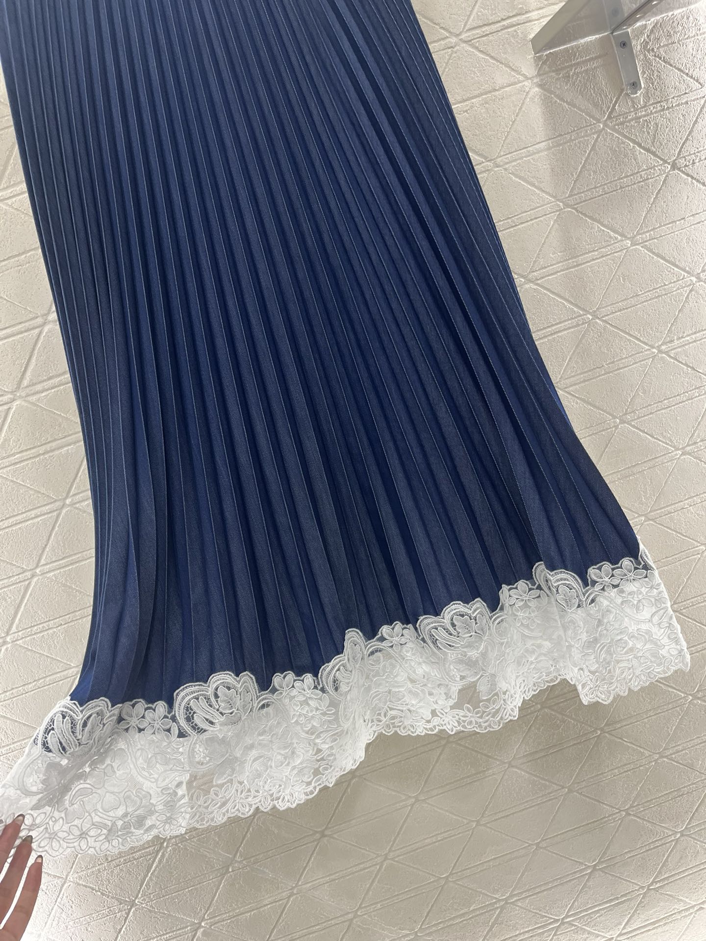 E*♥2025 new products are on sale Tencel lace pleated skirt