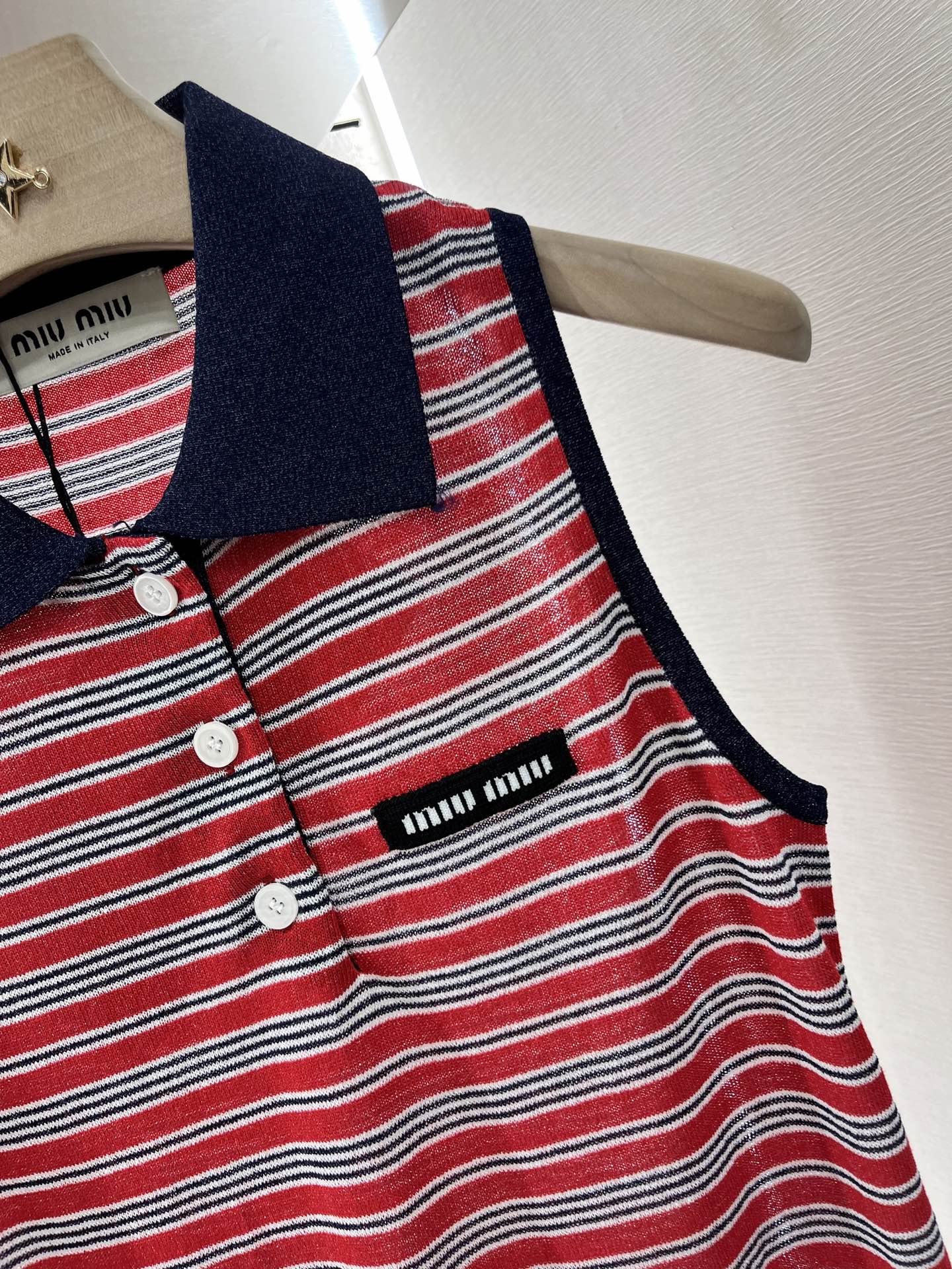 Mi*mi*♥2025 new products are on sale Lapel striped knitted vest