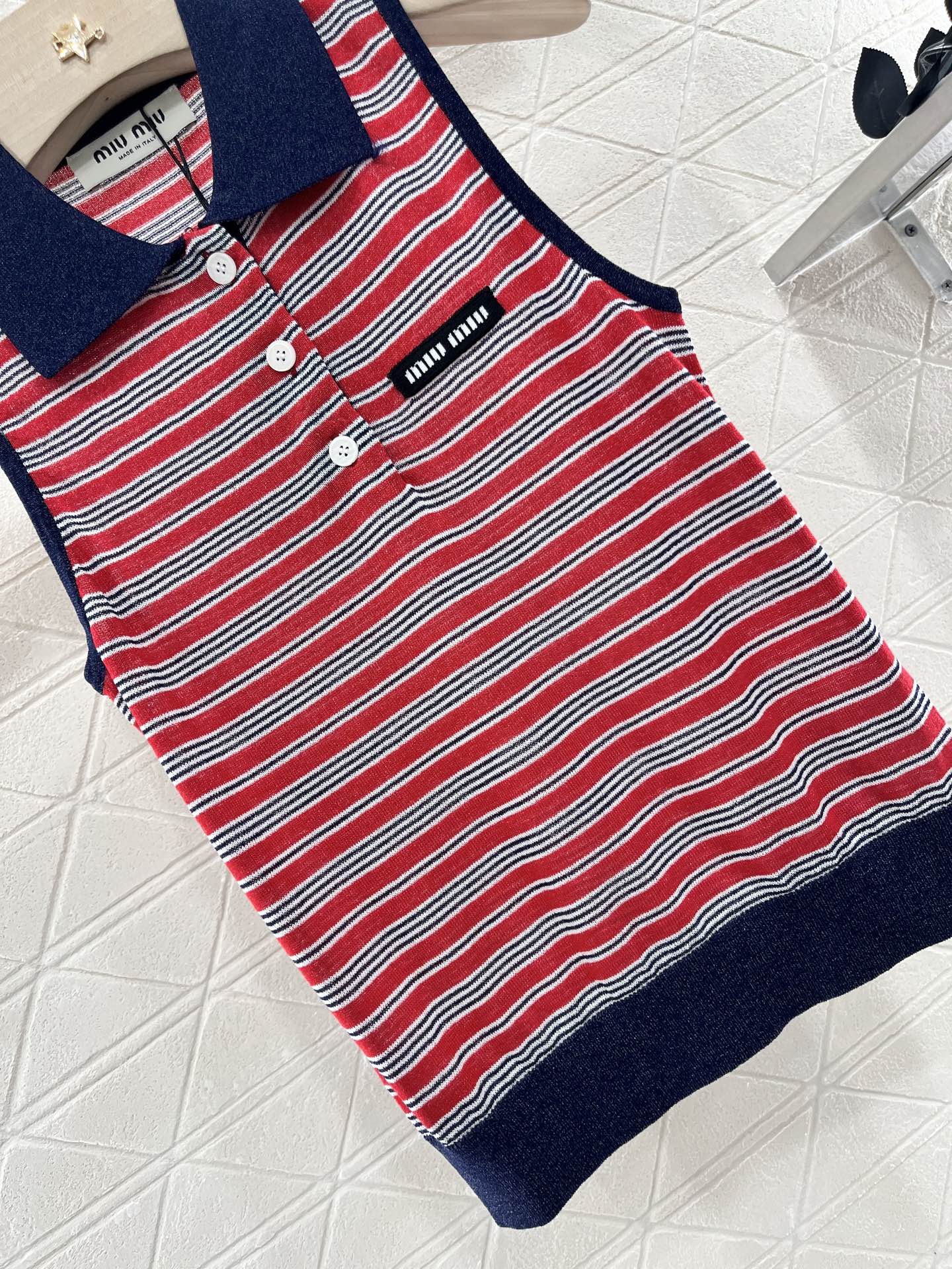 Mi*mi*♥2025 new products are on sale Lapel striped knitted vest