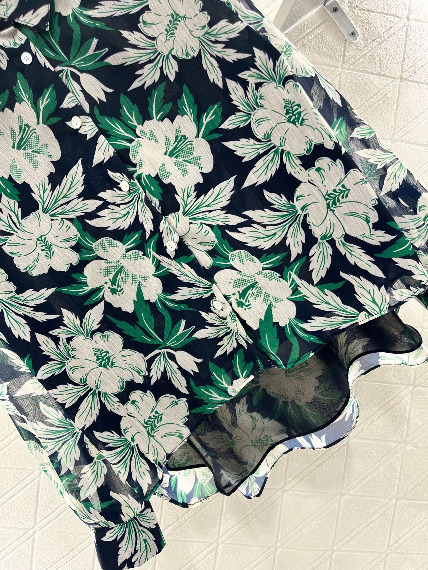 L*♥2025 new products are on sale Reactive printed floral shirt