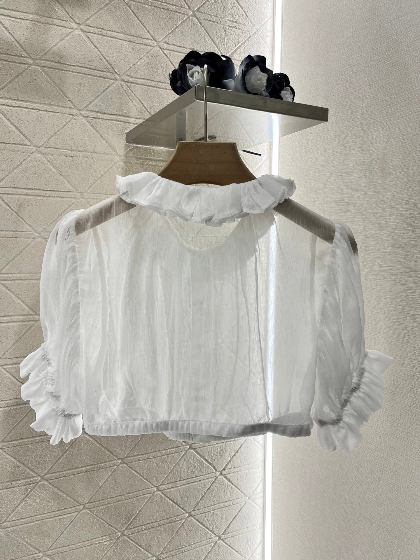 C*♥2025 new products Short waist lace see-through top