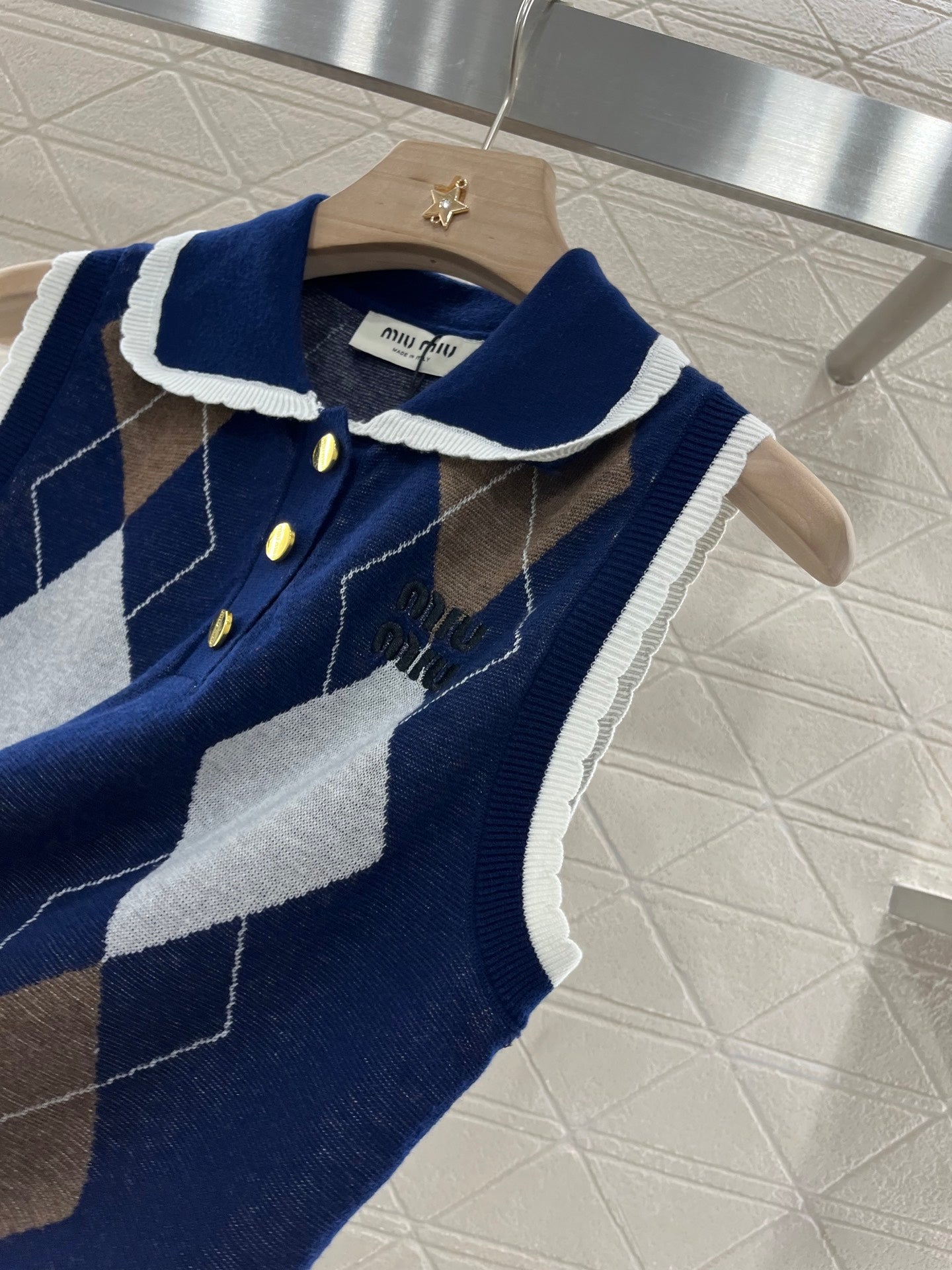 Mi*mi*β₯2025 new products are on sale Diamond-patterned ππππ knitted vest