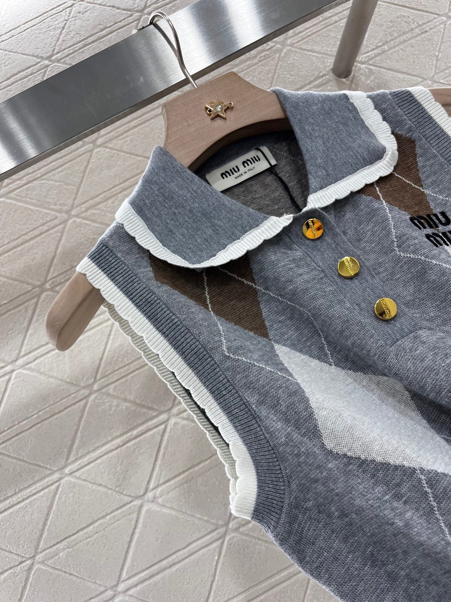 Mi*mi*β₯2025 new products are on sale Diamond-patterned ππππ knitted vest