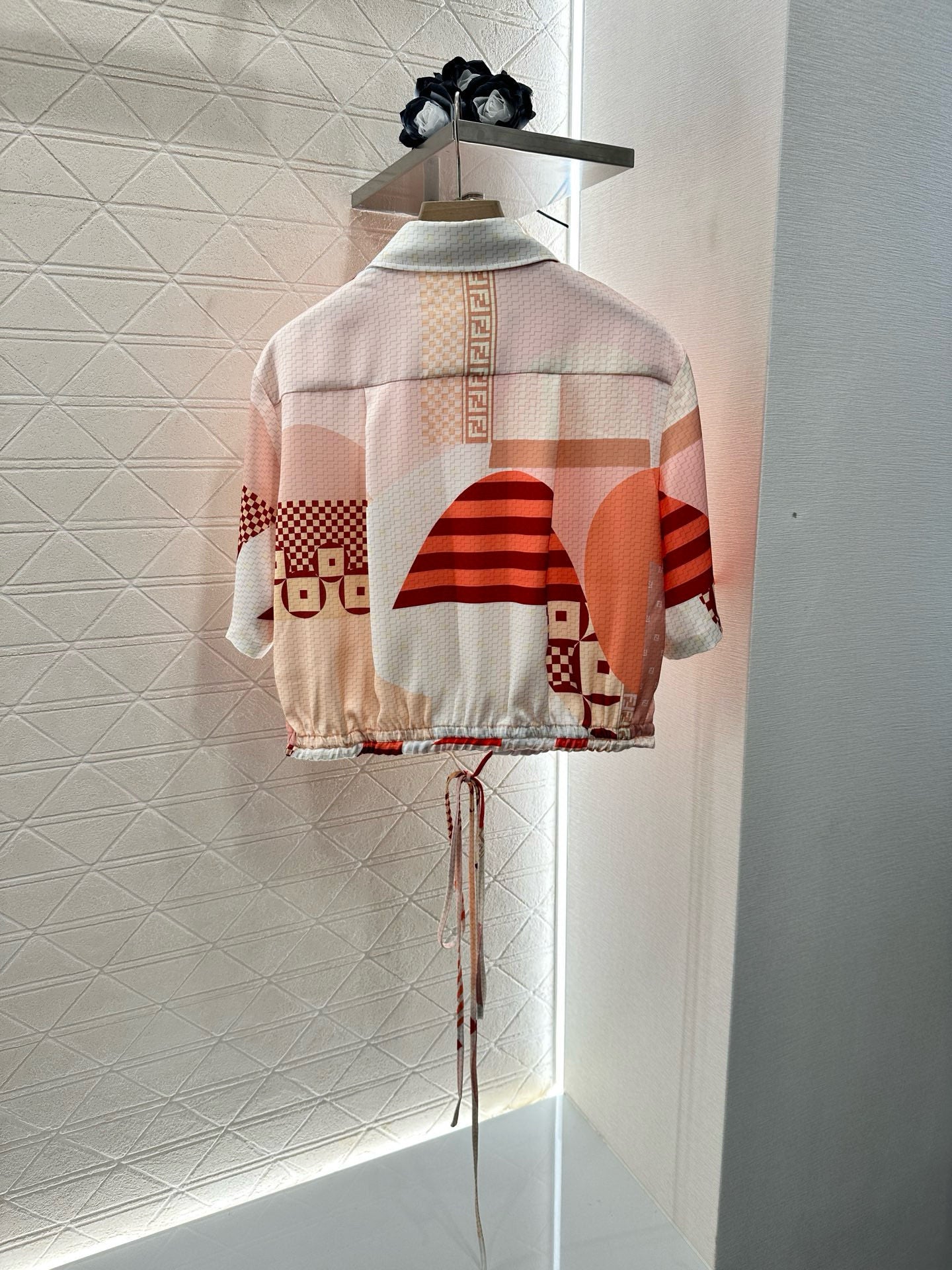 F*♥2025 new products are on sale Contrast color short-sleeved shirt and shorts set