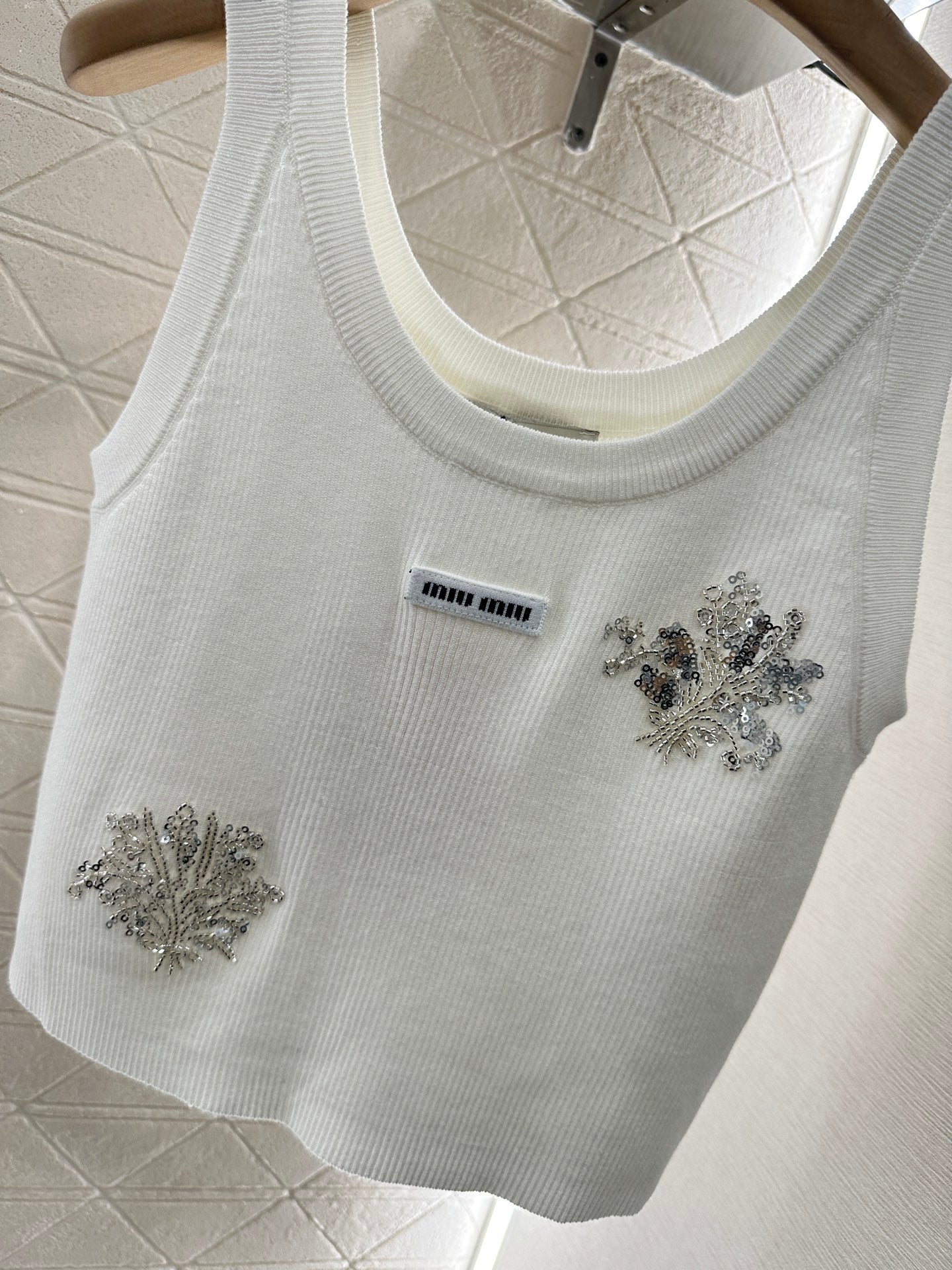 Mi*mi*♥2025 new product Beaded rhinestone knitted vest