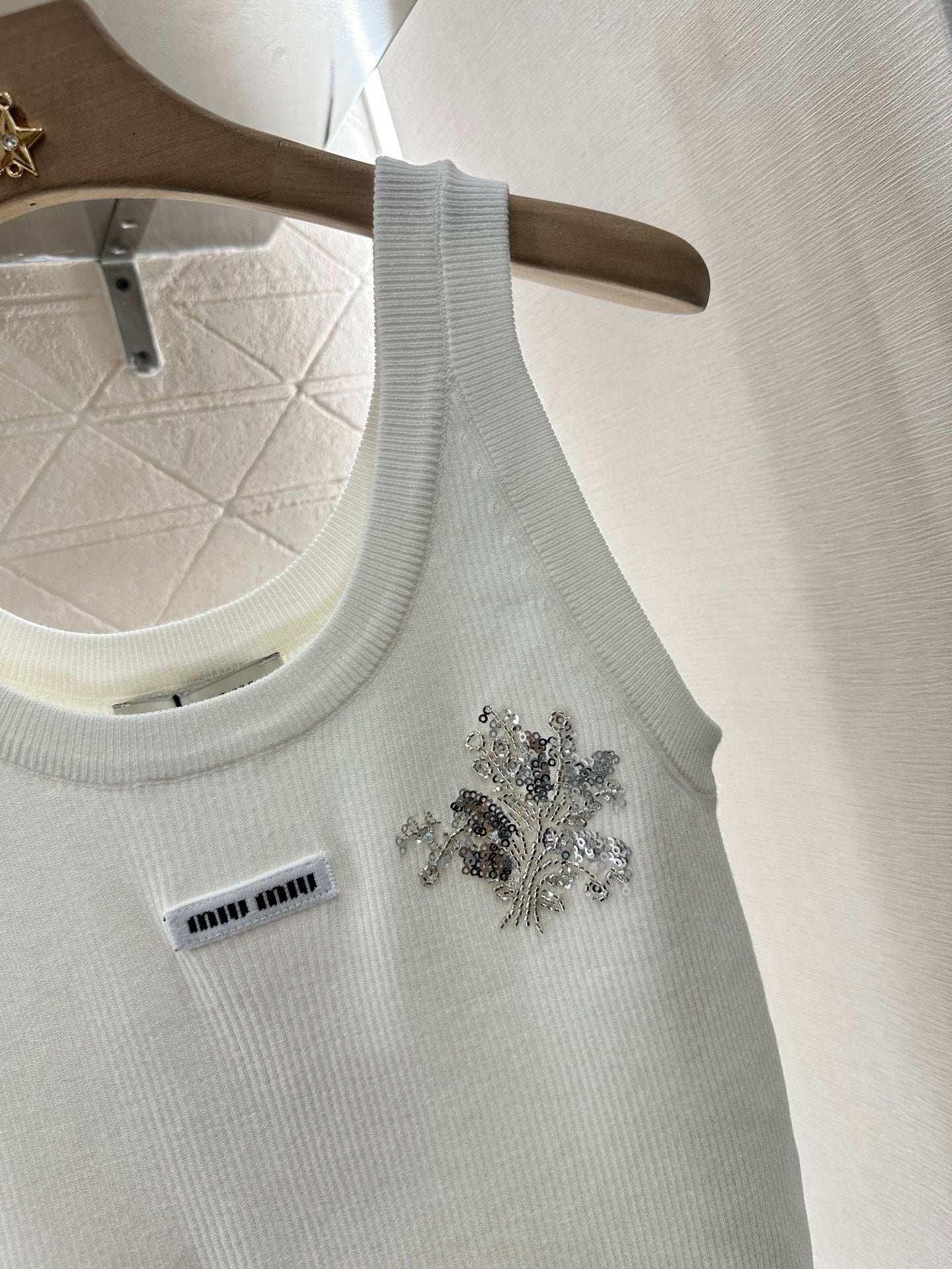 Mi*mi*♥2025 new product Beaded rhinestone knitted vest