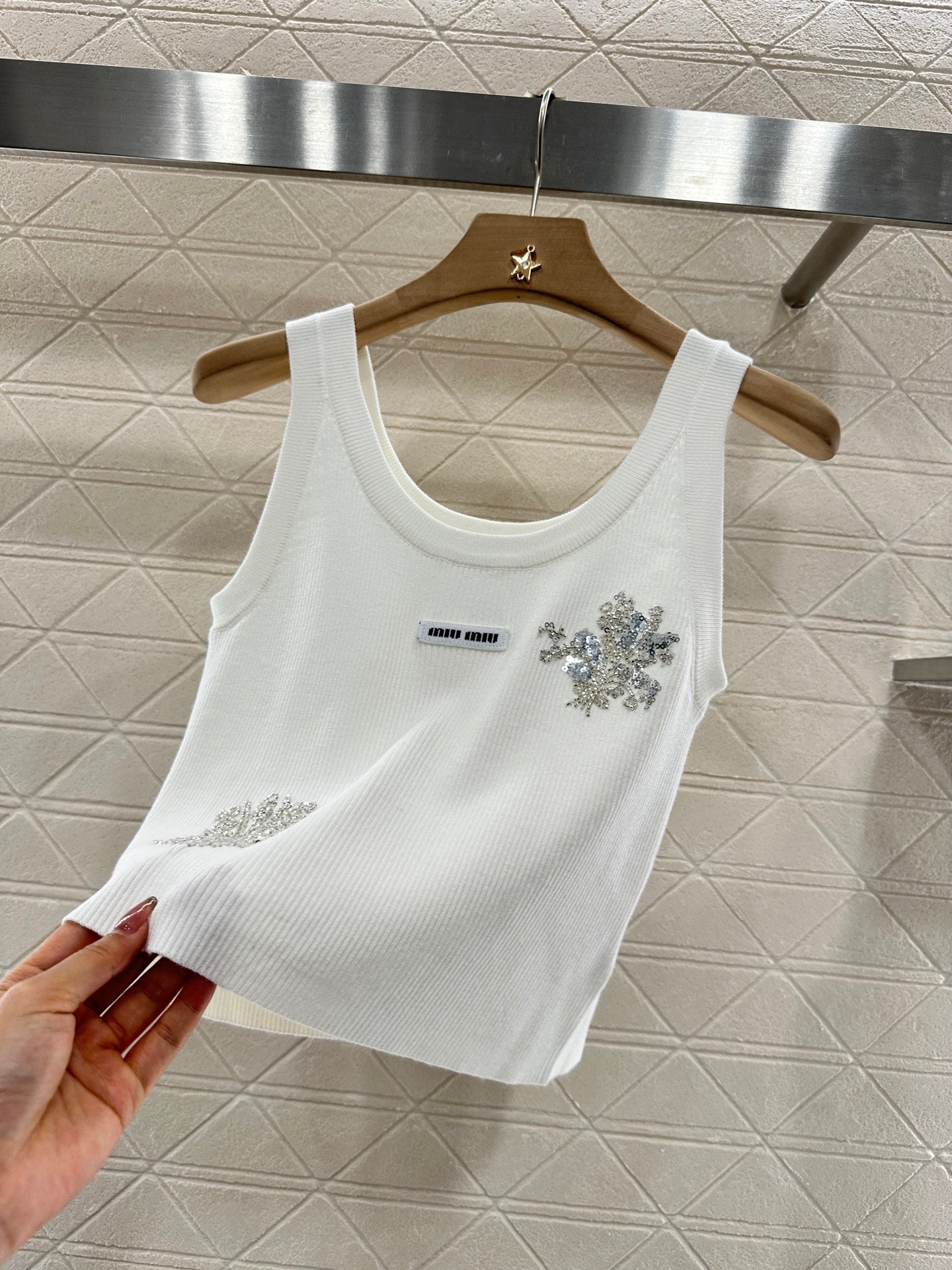 Mi*mi*♥2025 new product Beaded rhinestone knitted vest