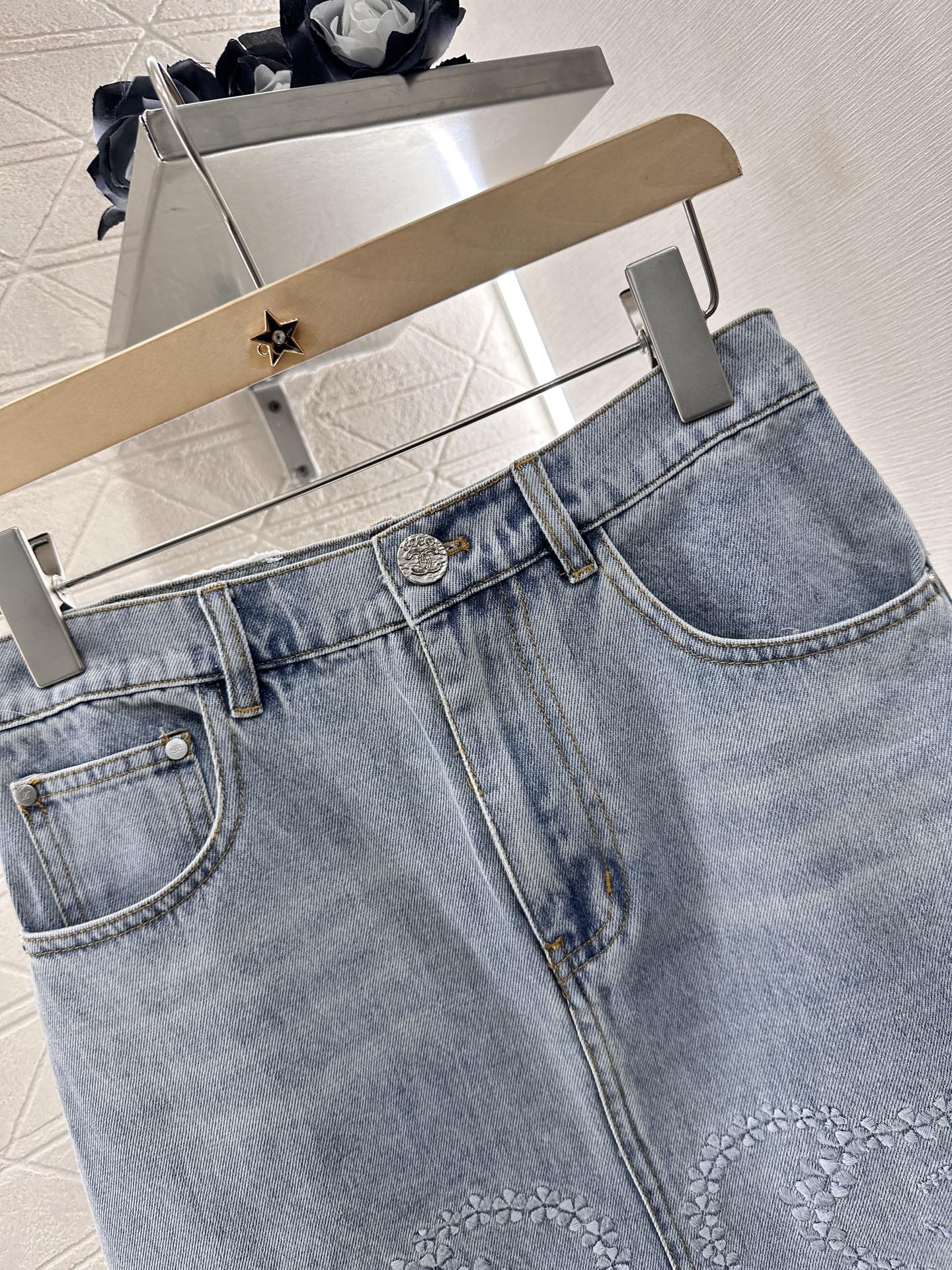 C*♥2025 new product Embroidered denim skirt