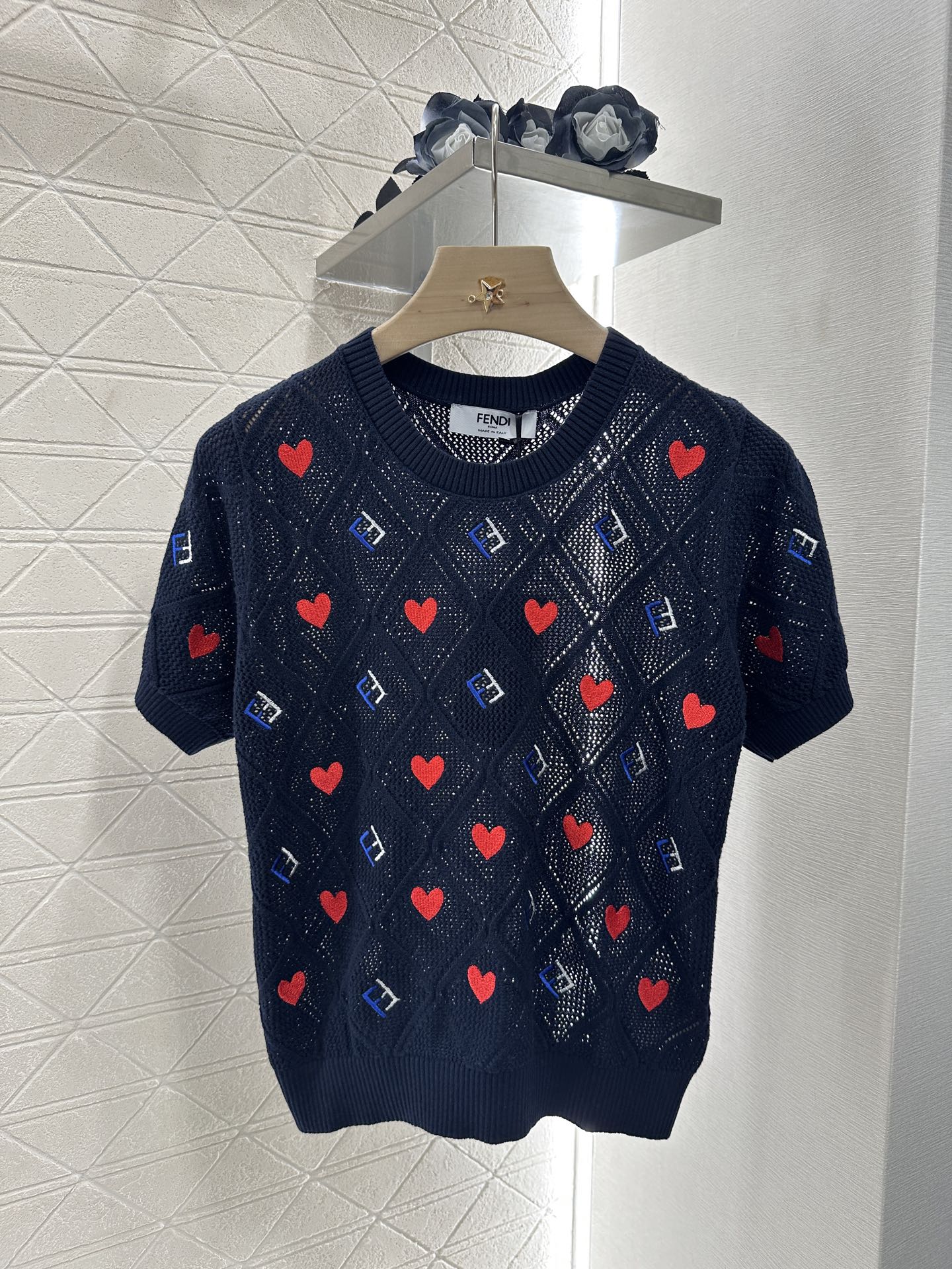 F*♥2025 new product Heart-shaped hollow knitted short sleeves