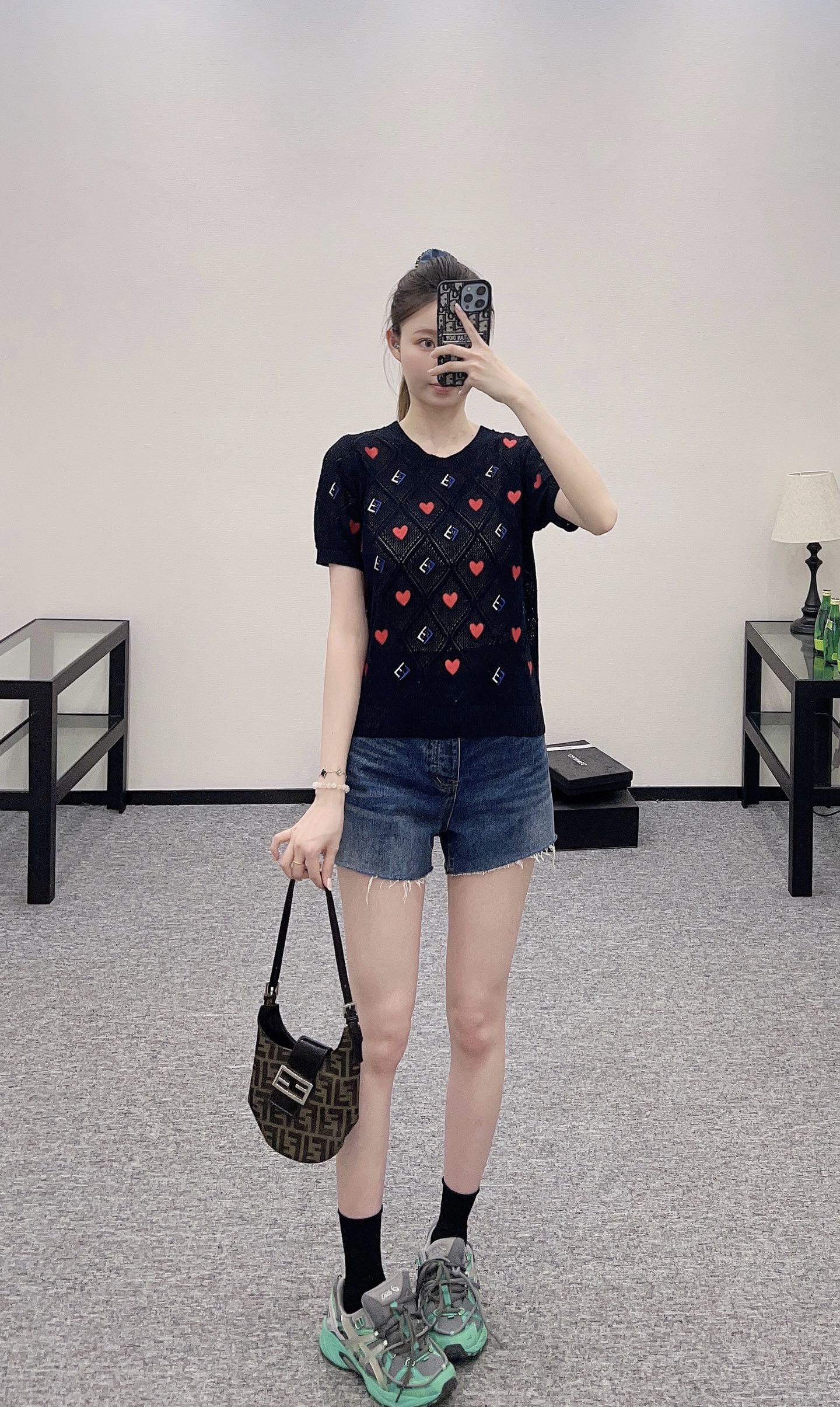 F*♥2025 new product Heart-shaped hollow knitted short sleeves