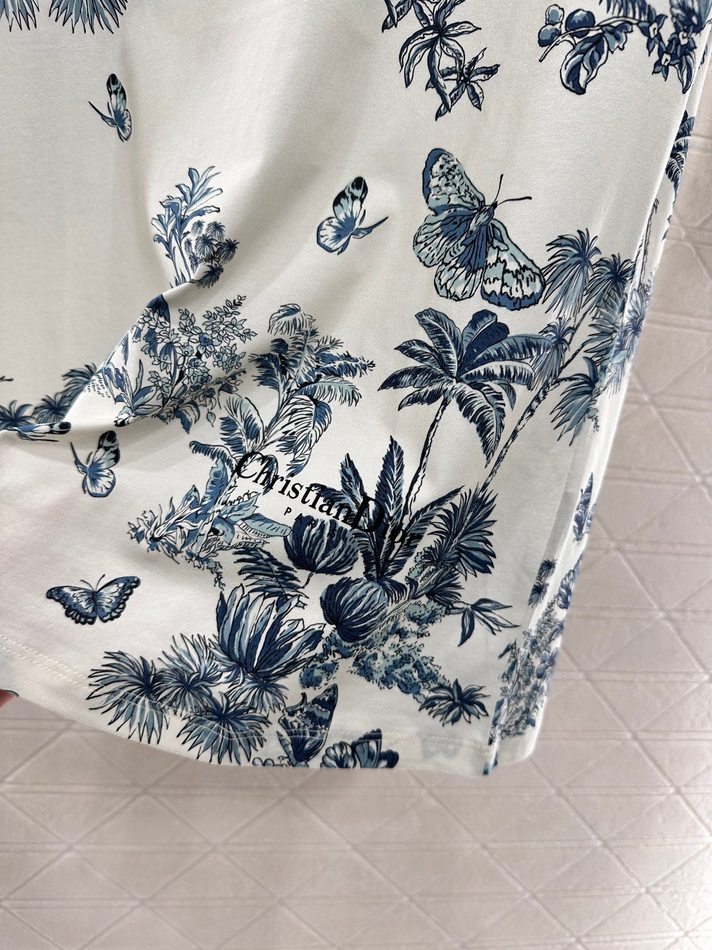 D*♥2025 new product Round neck reactive printing