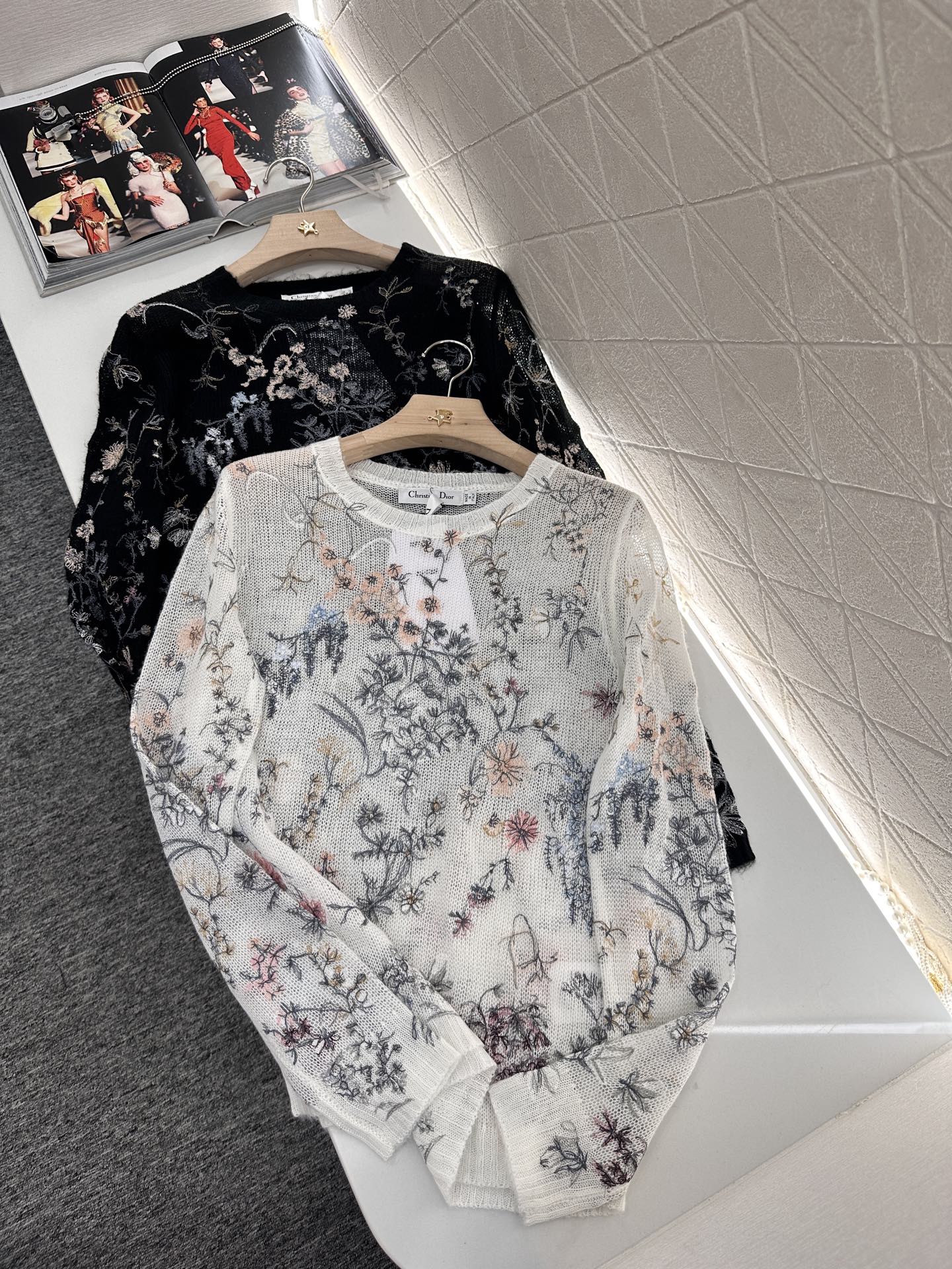 D*♥2025 new products Embroidered knitted top