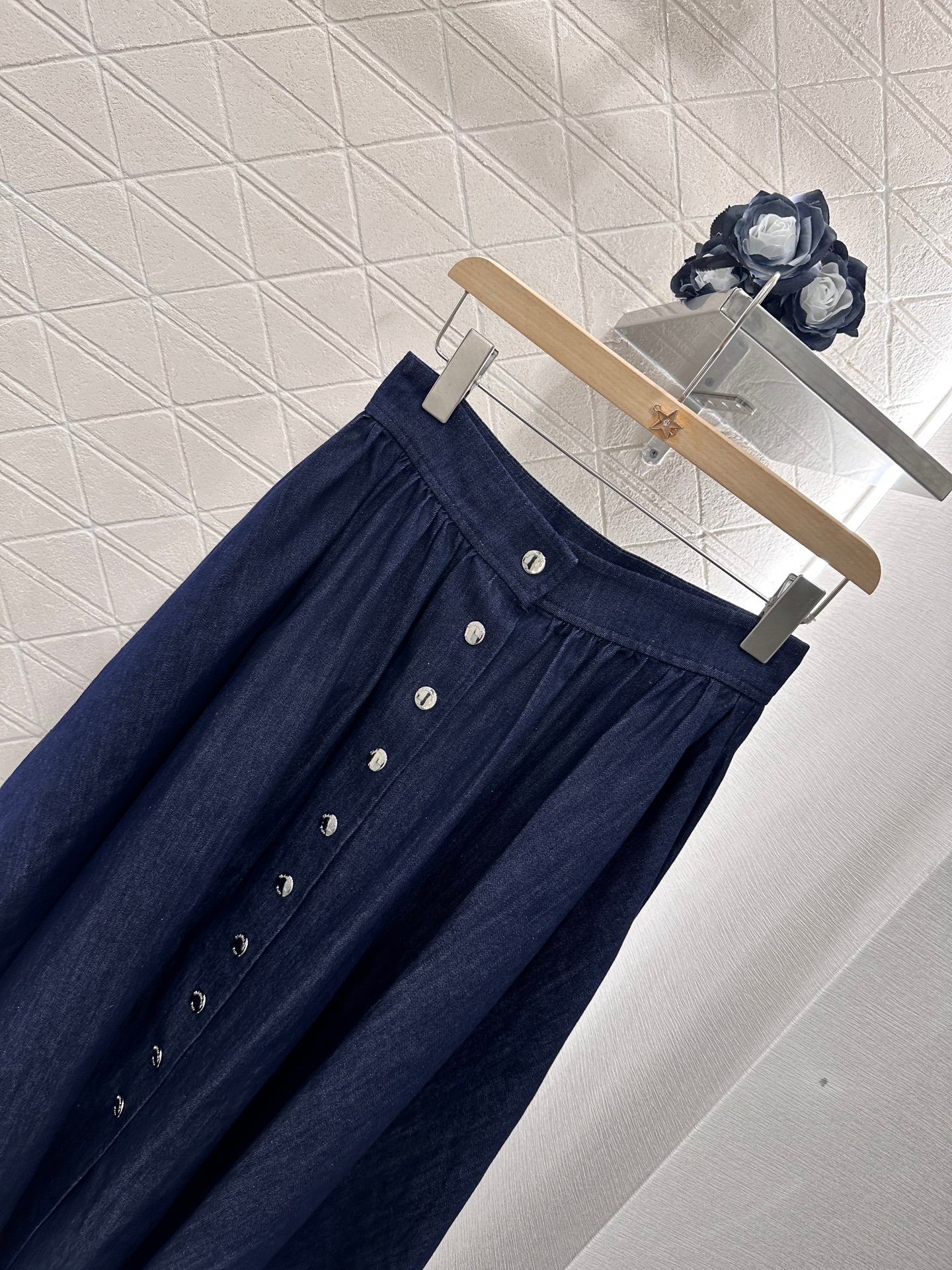 D*♥2025 new product Button-down denim skirt