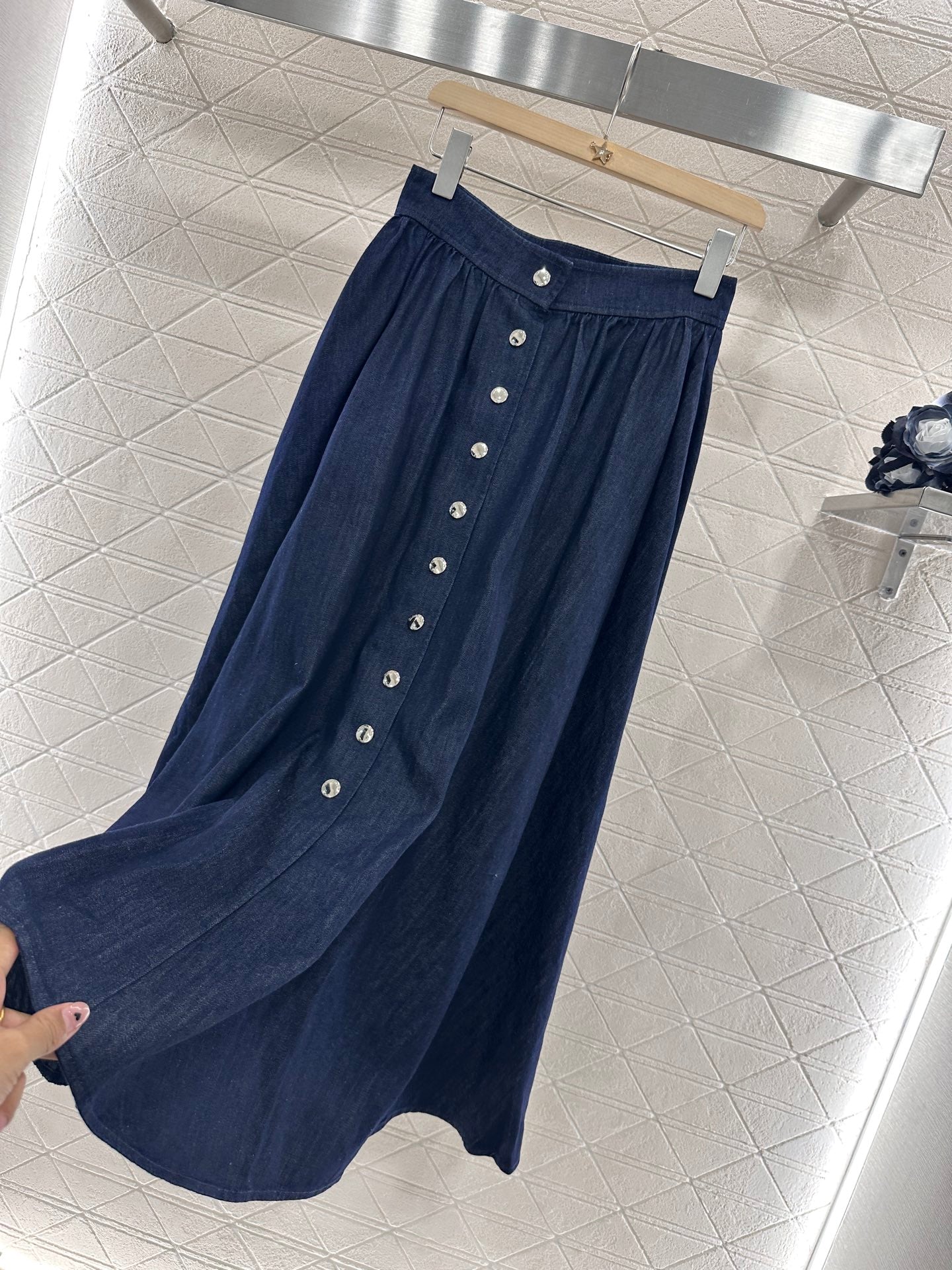 D*♥2025 new product Button-down denim skirt