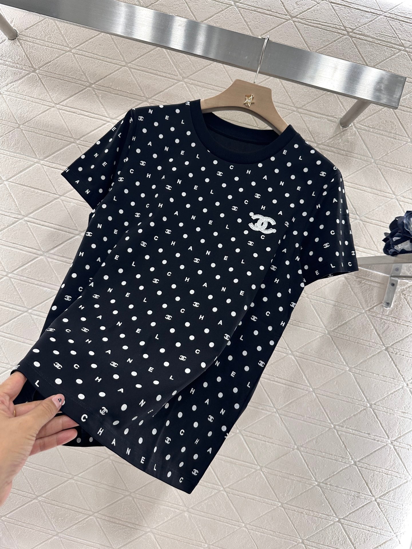 C*♥2025 new product Round neck polka dot letters