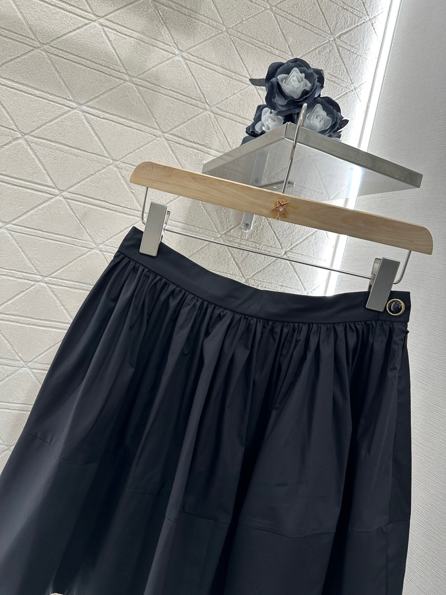 Louis*♥2025 new product Waist-length umbrella skirt