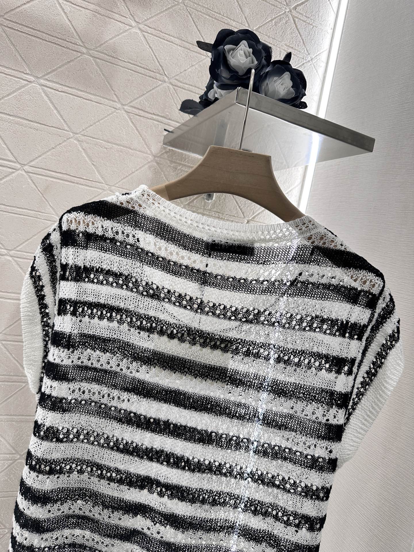 L*♥2025 new product Embroidered knitted short sleeves