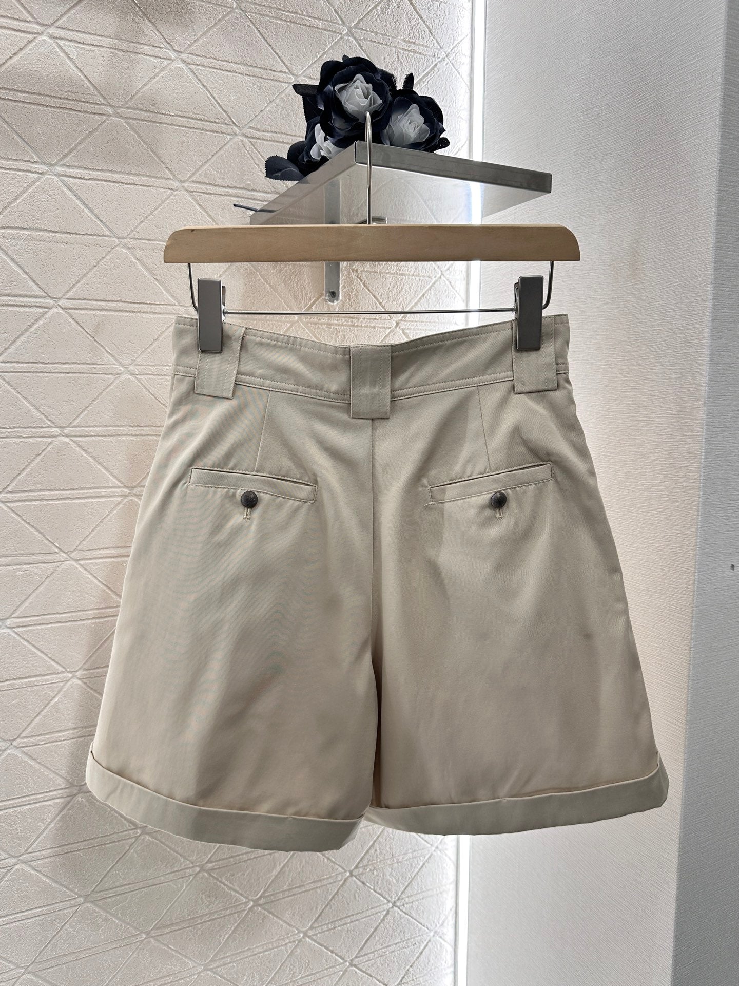 Louis*♥2025 new products Pleated shorts