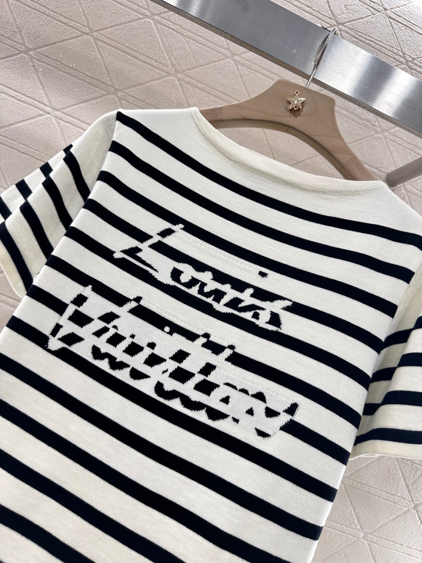 Louis*♥2025 new products Striped knitted top