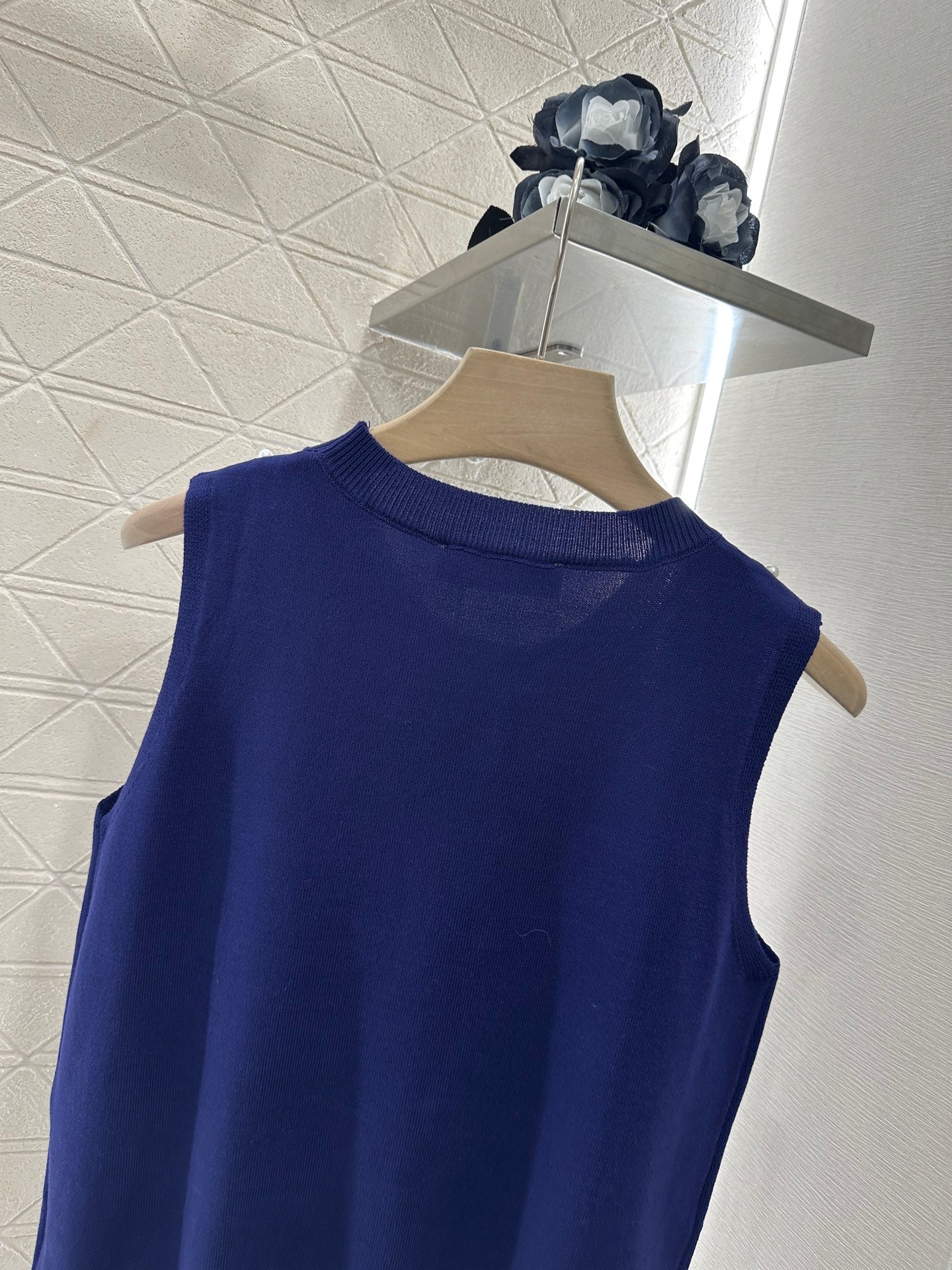 V*♥2025 new product Beaded vest