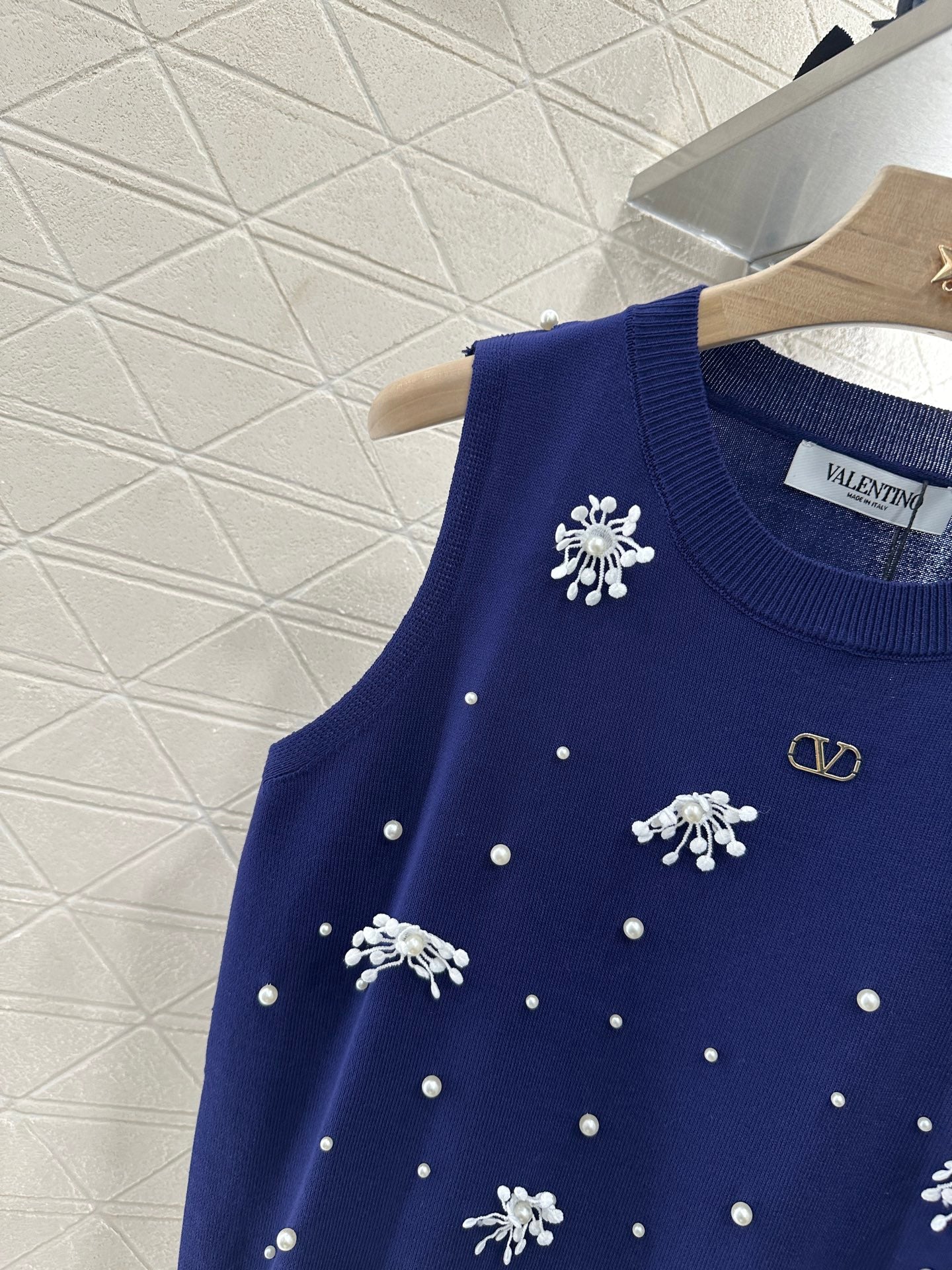 V*♥2025 new product Beaded vest