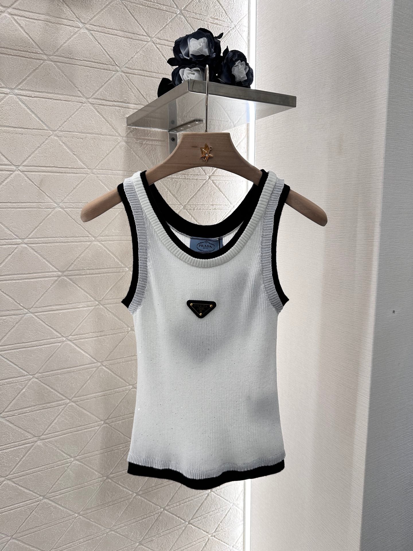 P*♥2025 new product Fake two-piece knitted vest