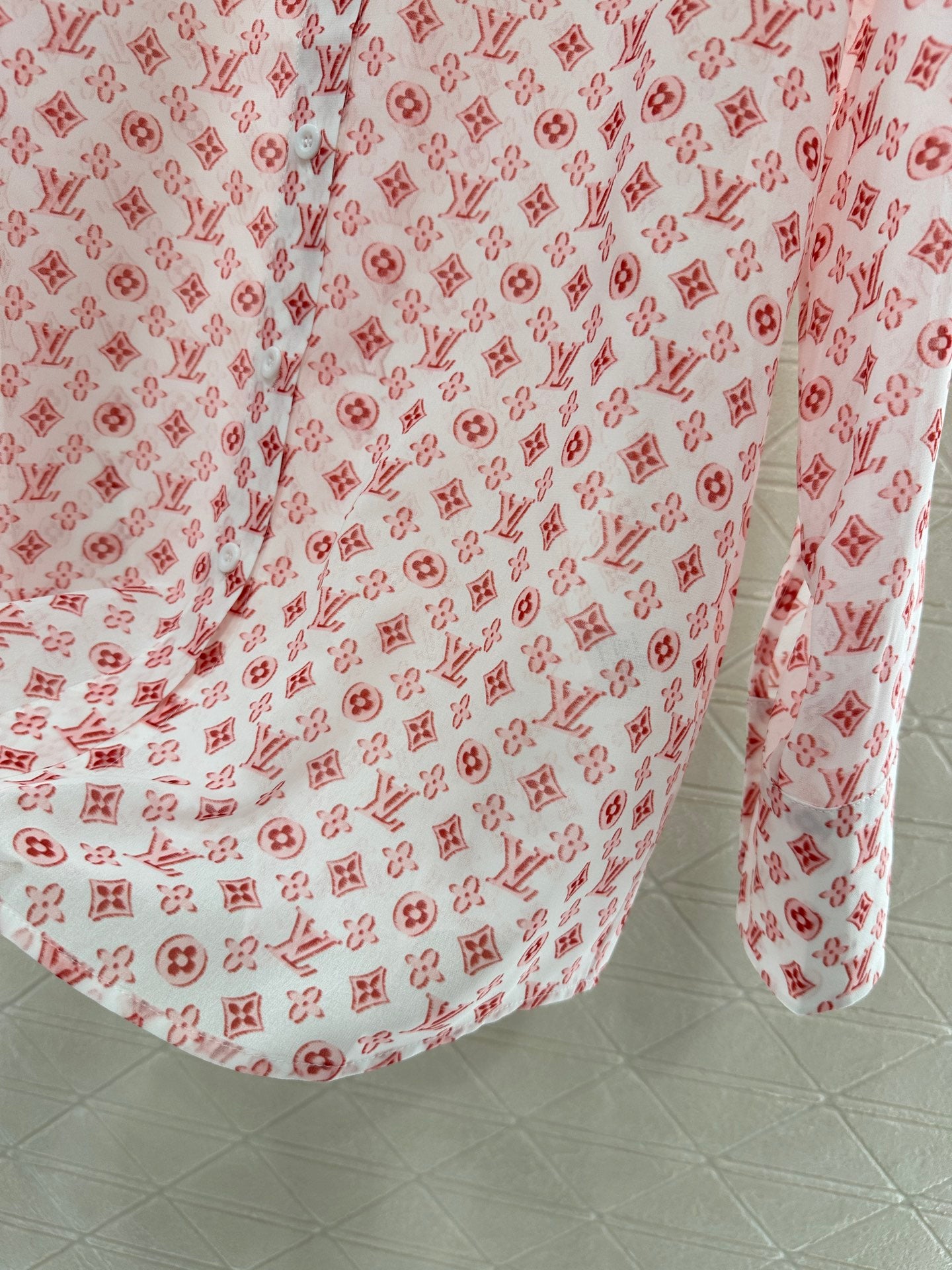 L*♥2025 new arrivals Printed silhouette shirt