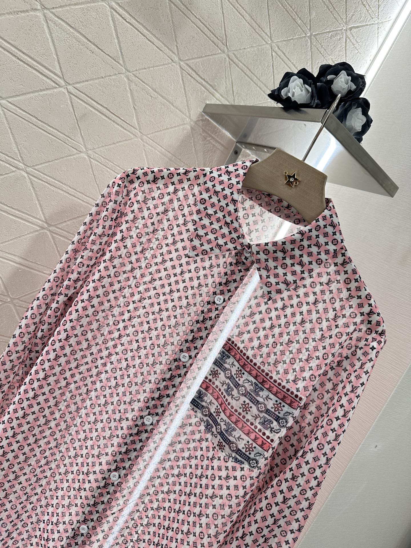 Louis *♥2025 new products Shirt and shorts set