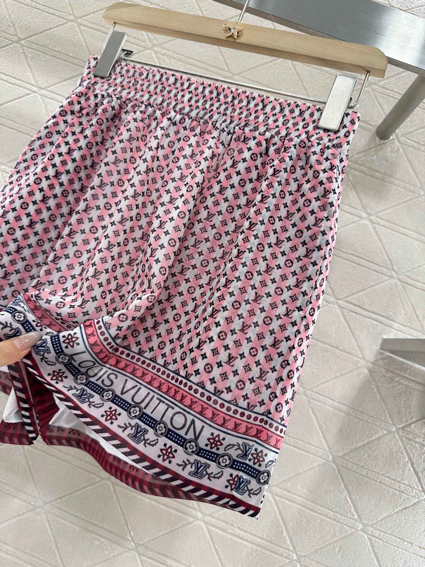 Louis *♥2025 new products Shirt and shorts set