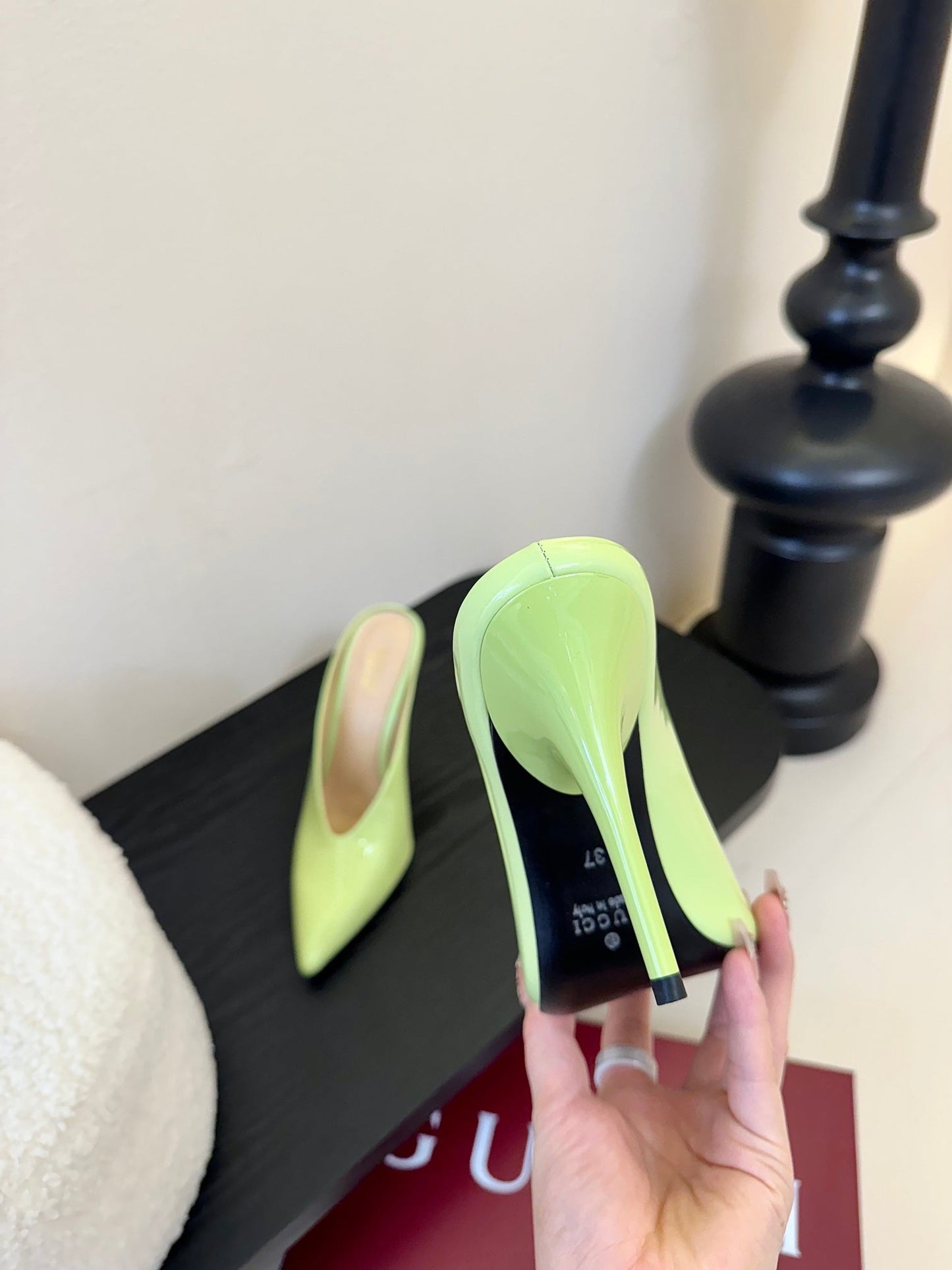g*25ss pointed high heels