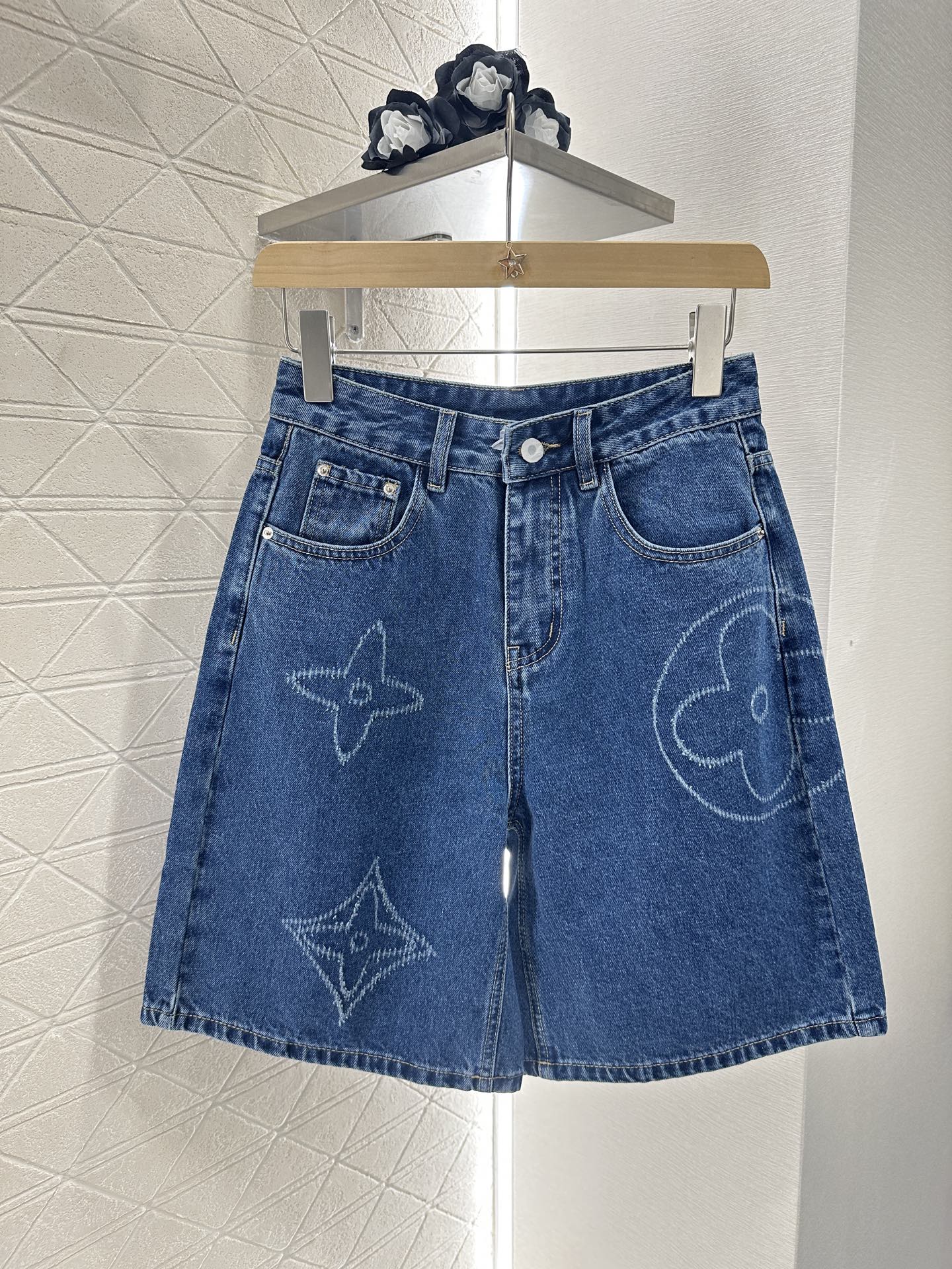 Louis *♥New arrival Denim shorts