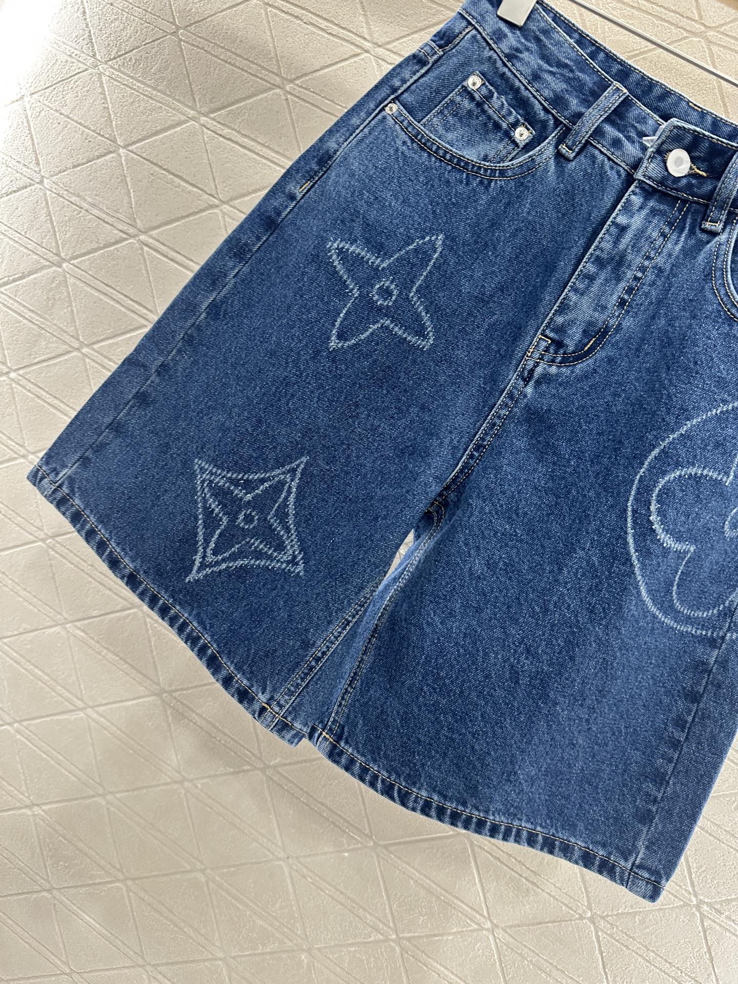 Louis *♥New arrival Denim shorts