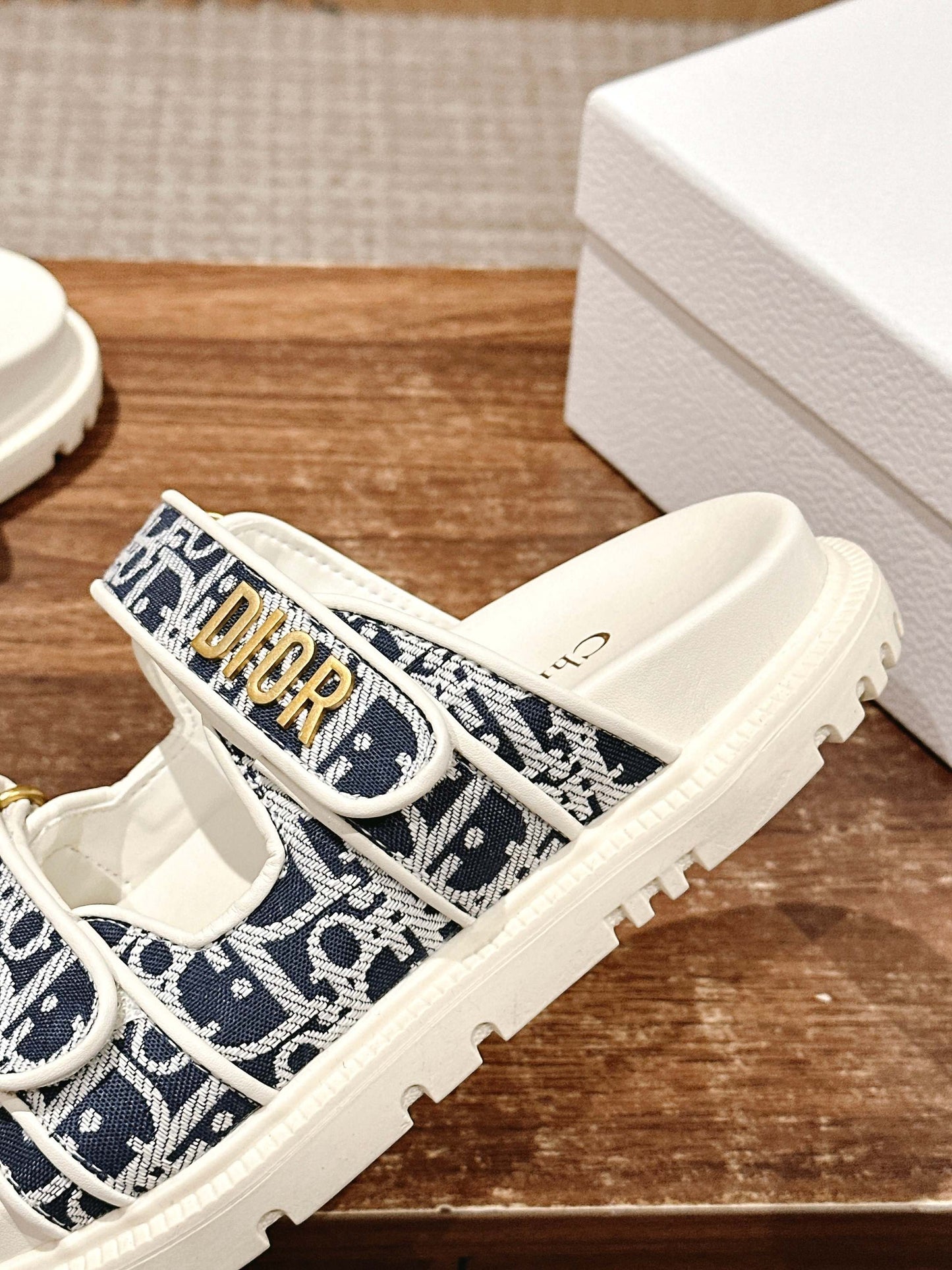 𝐃*New Arrivals Sandals