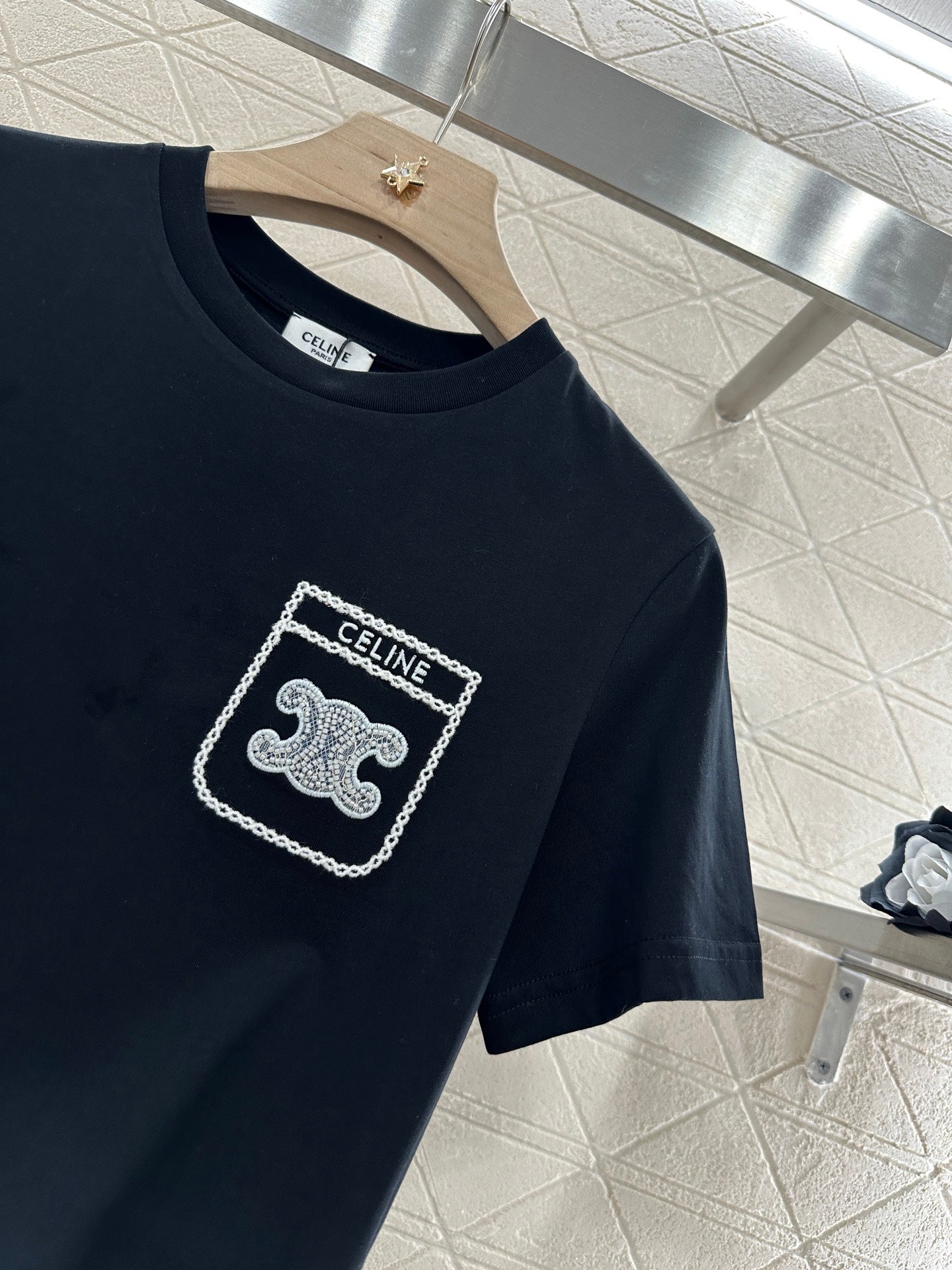 C*♥New product Embroidered short sleeves