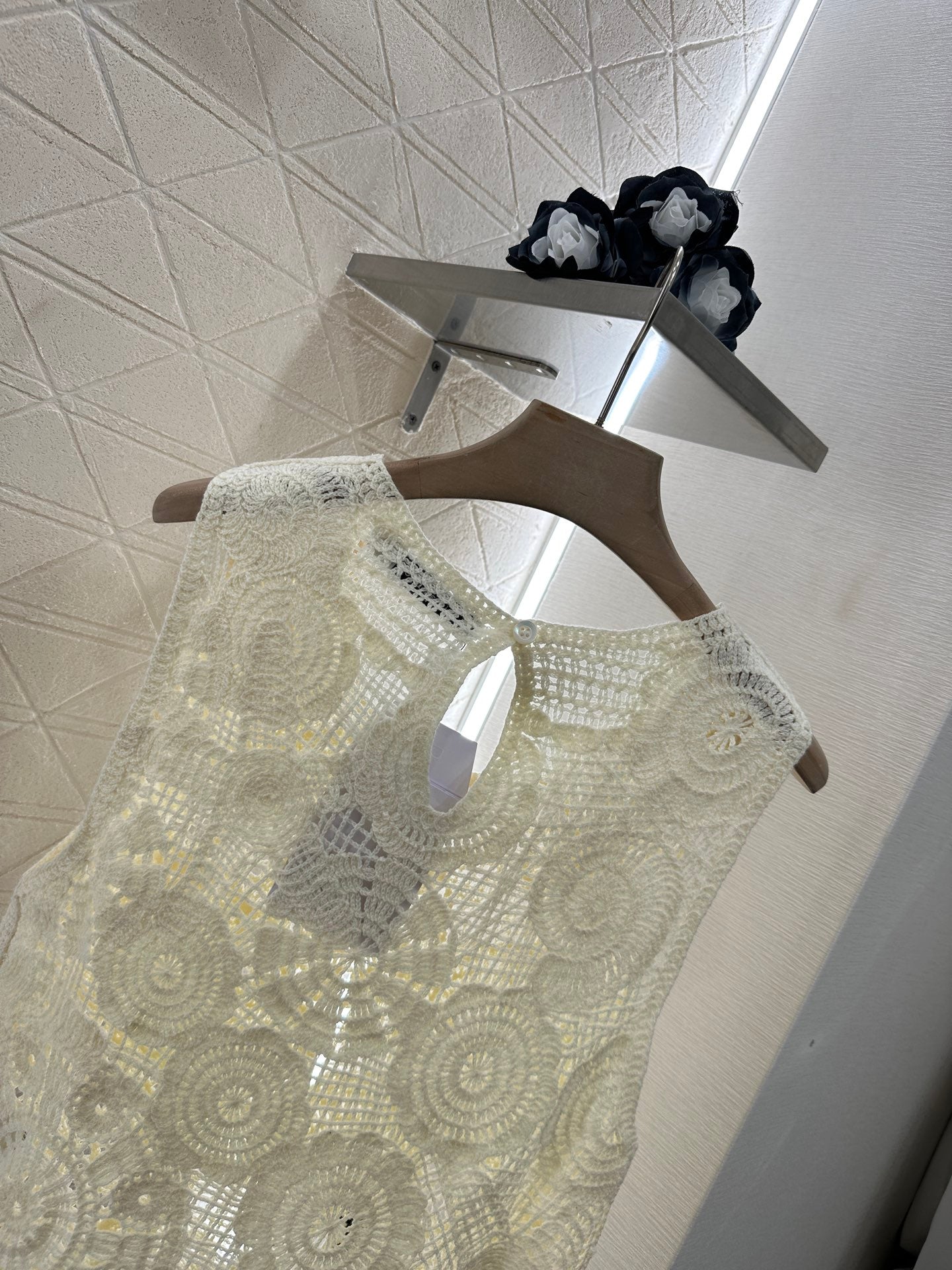D*♥New arrival Hollow knitted vest
