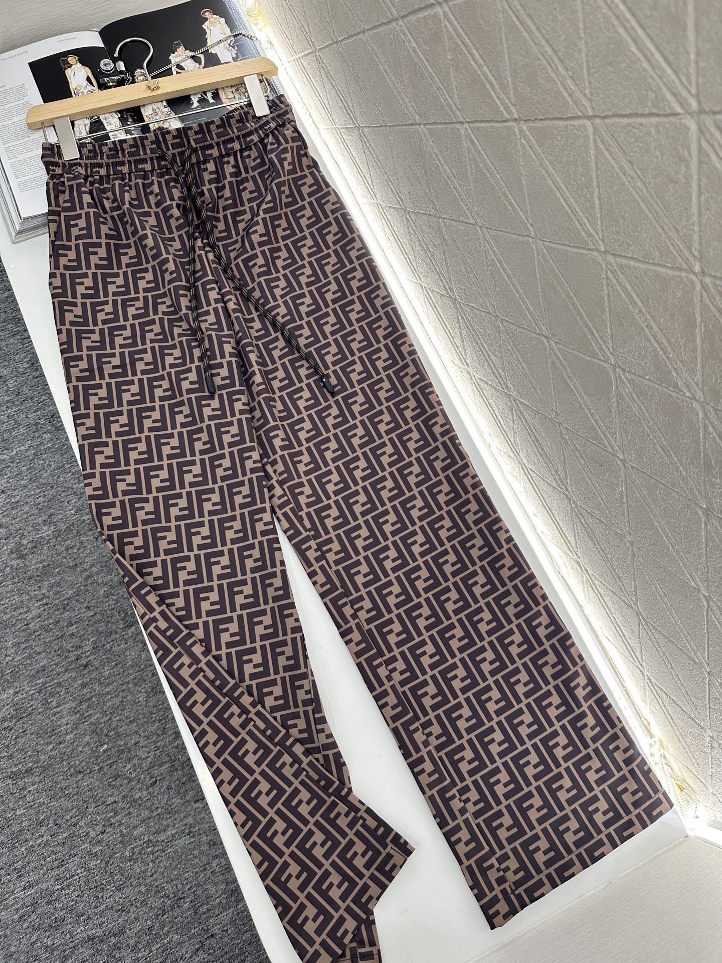 F*♥2025 new products Printed trousers