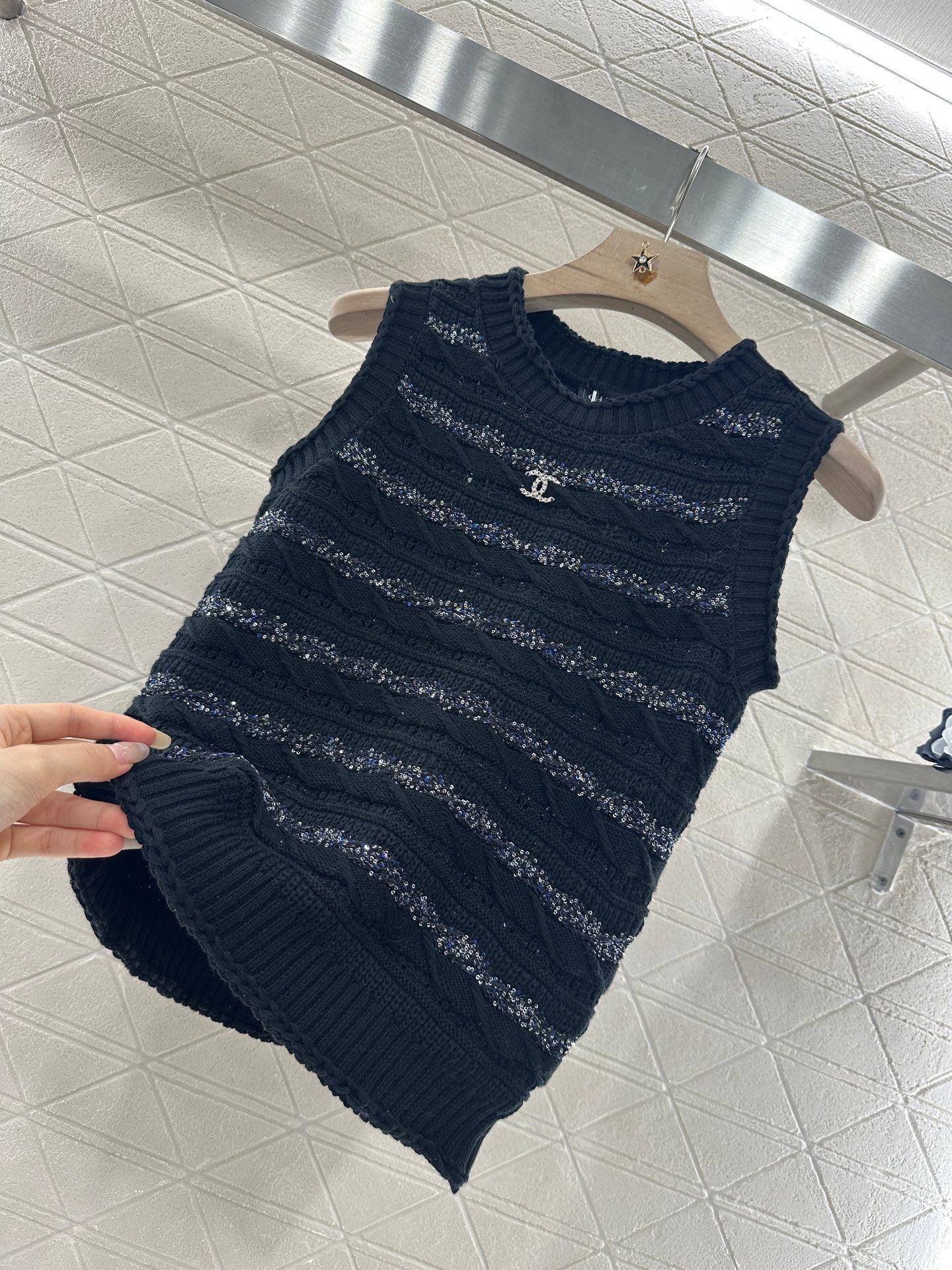 C*♥2025 New Arrival Knitted Vest
