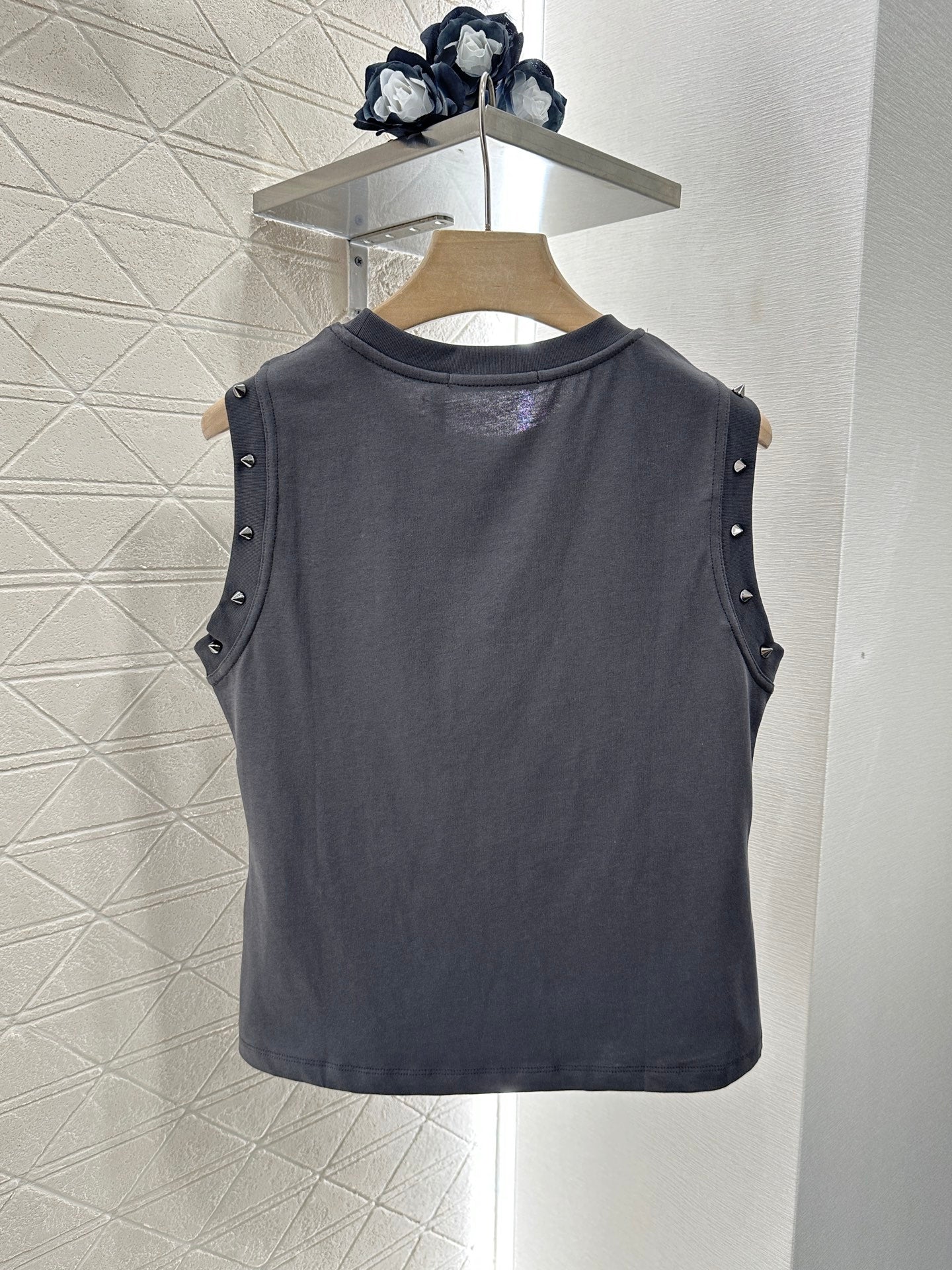 D*♥2025 new product Riveted cotton vest