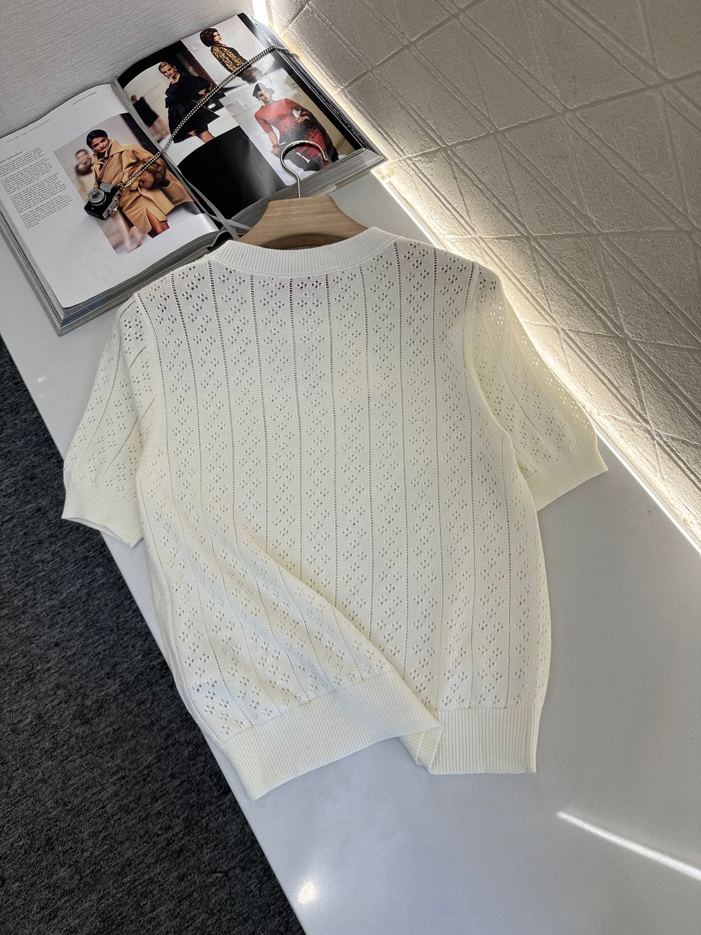 V*♥2025 new product Hollow knit top