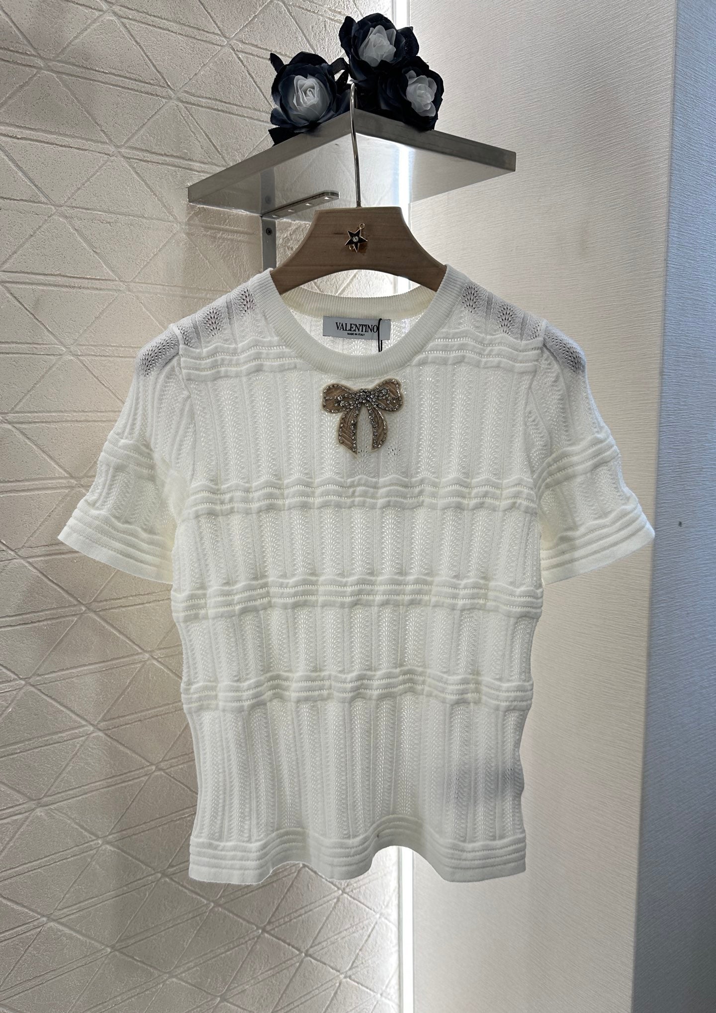 V*♥2025 new products Hollow knitted top
