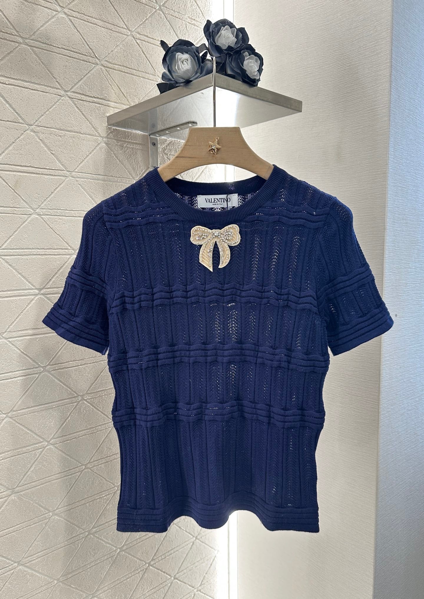 V*♥2025 new products Hollow knitted top