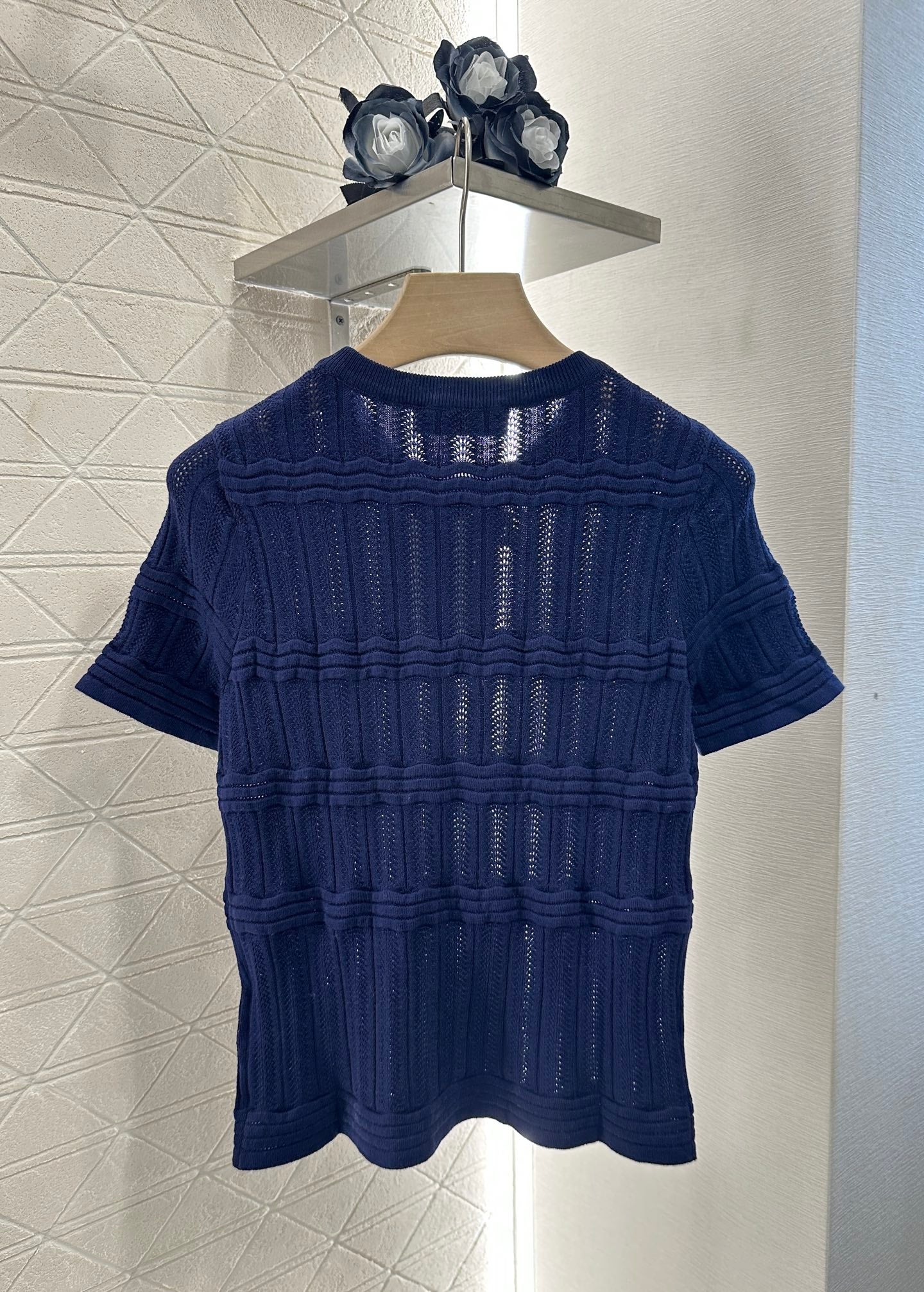 V*♥2025 new products Hollow knitted top