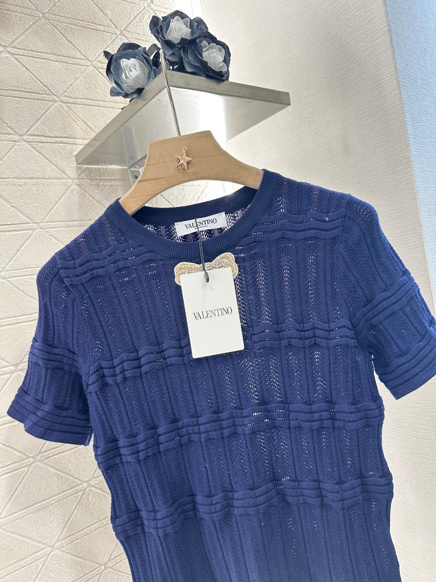 V*♥2025 new products Hollow knitted top