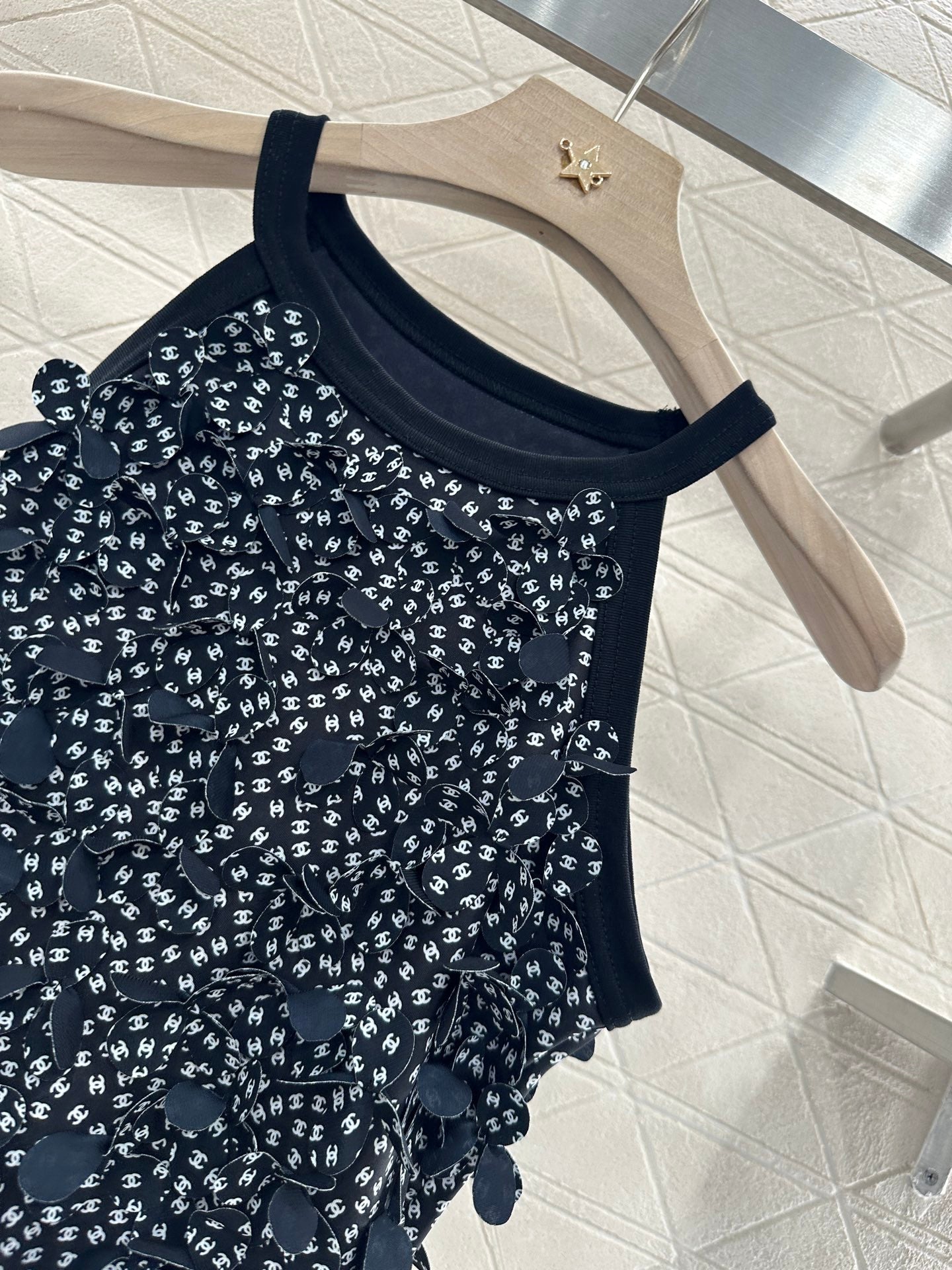 C*♥2025 new product Petal vest