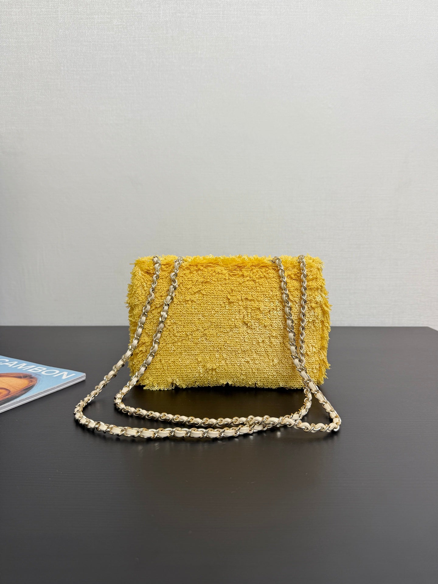 C* New Arrival Sequined CF Flap Bag
