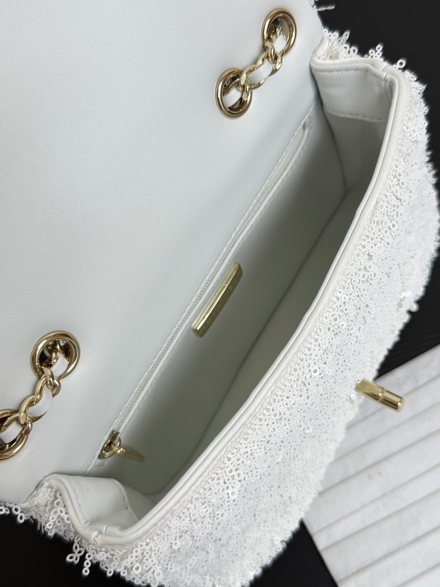 C* New Arrival Sequined CF White Flap Bag