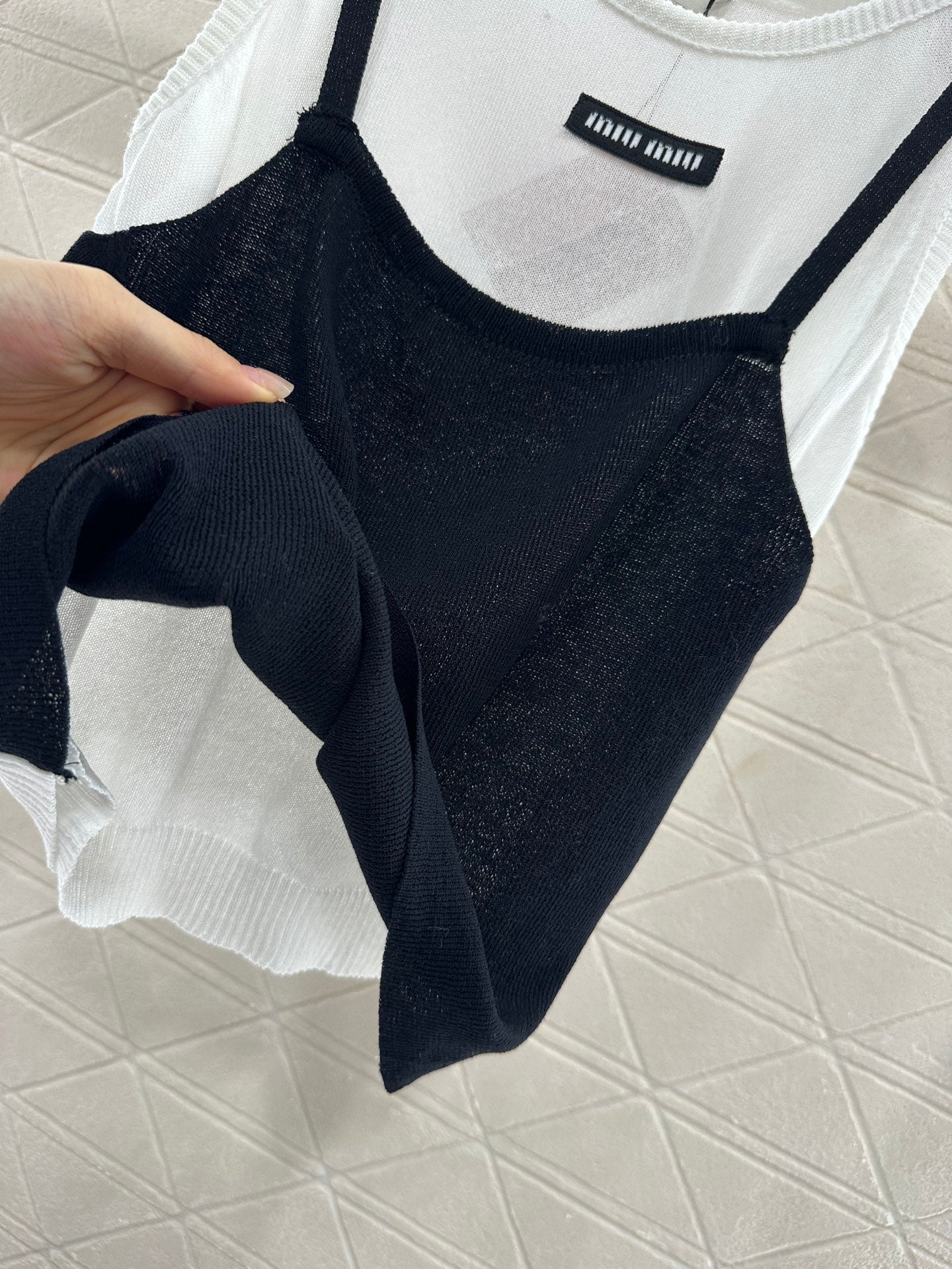 Mi*mi*♥2025 new product Fake two-piece vest