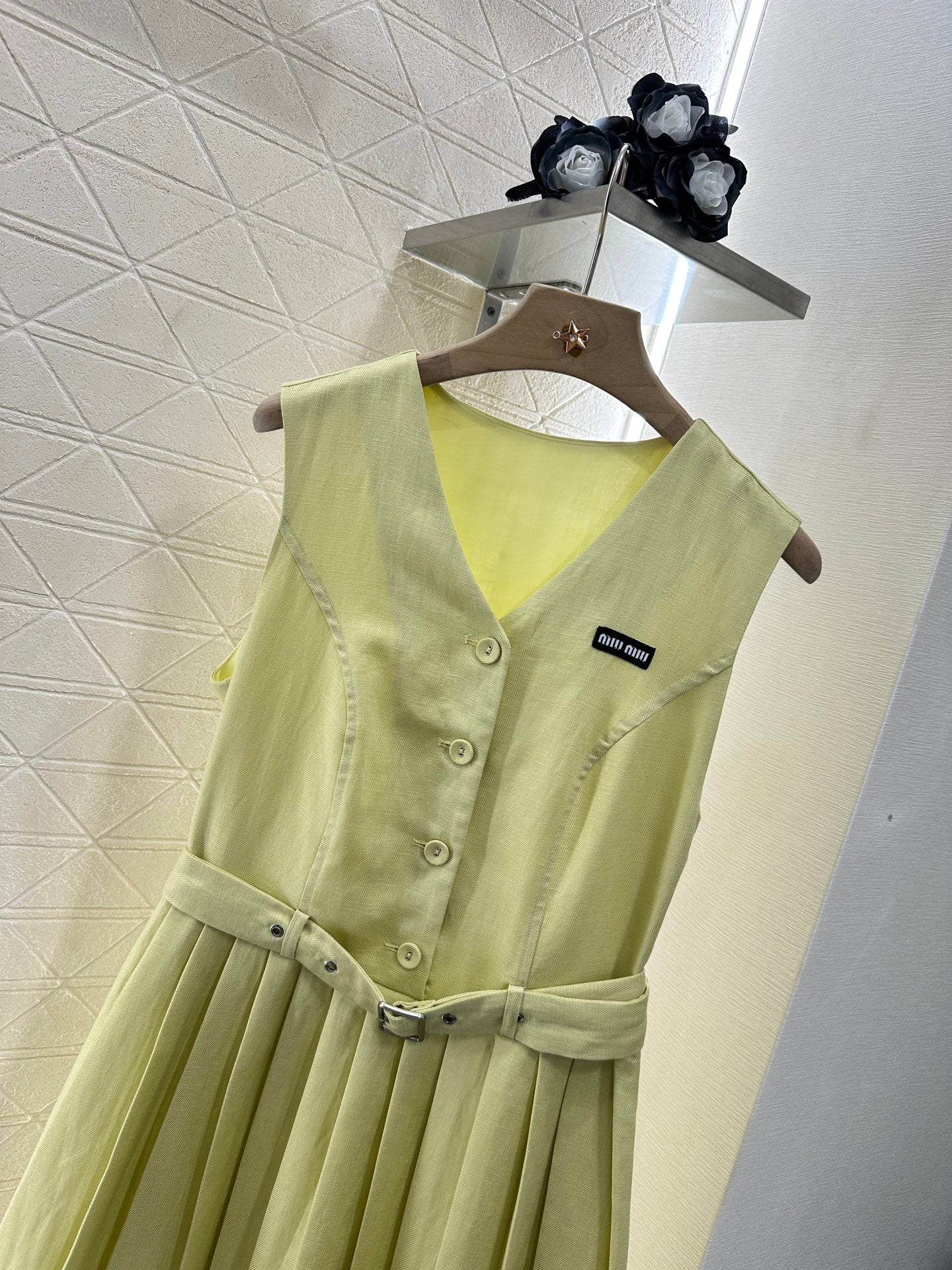 Mi*mi*♥2025 new product Belt pleated vest dress